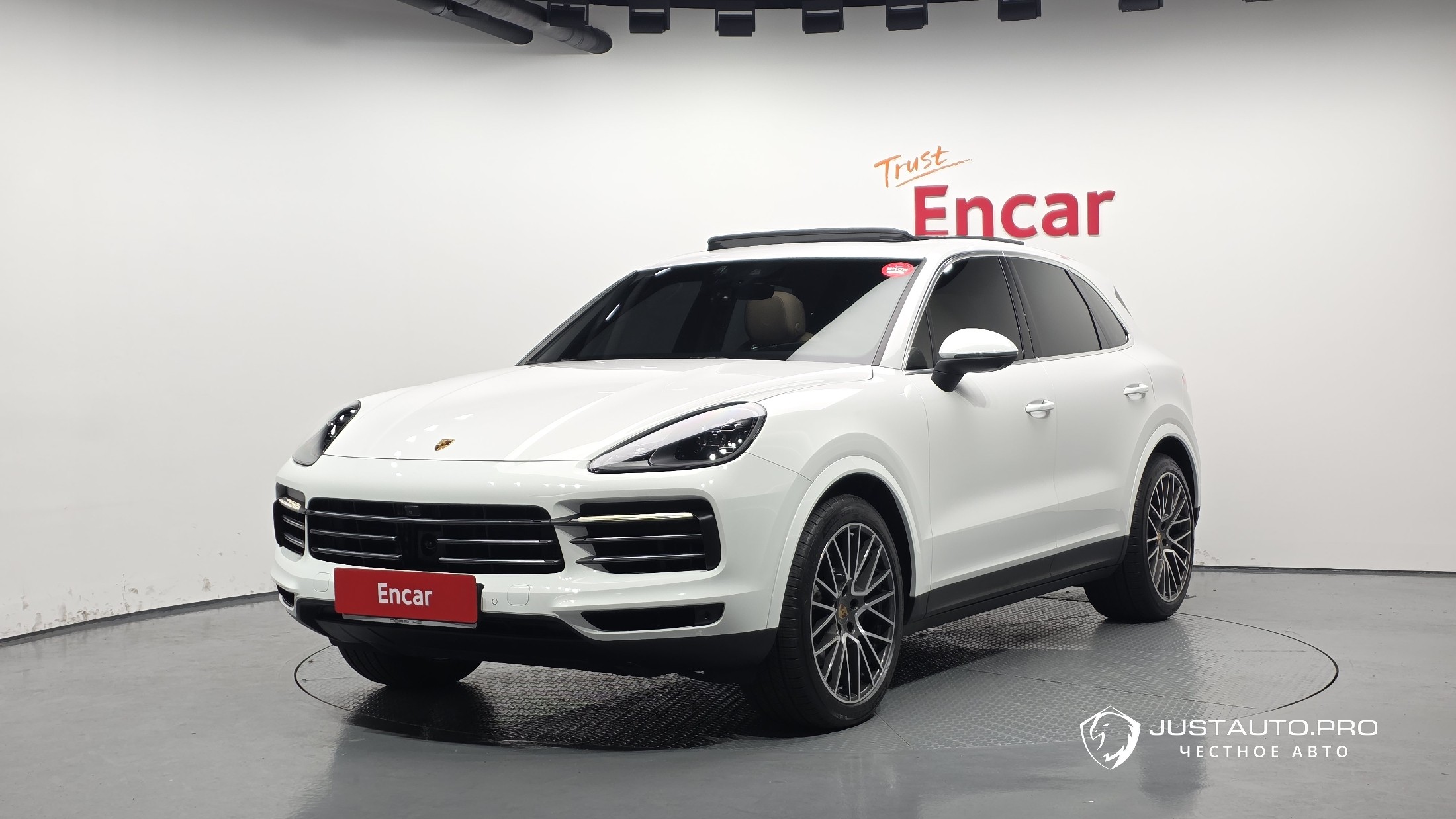 Автомобиль Porsche Cayenne