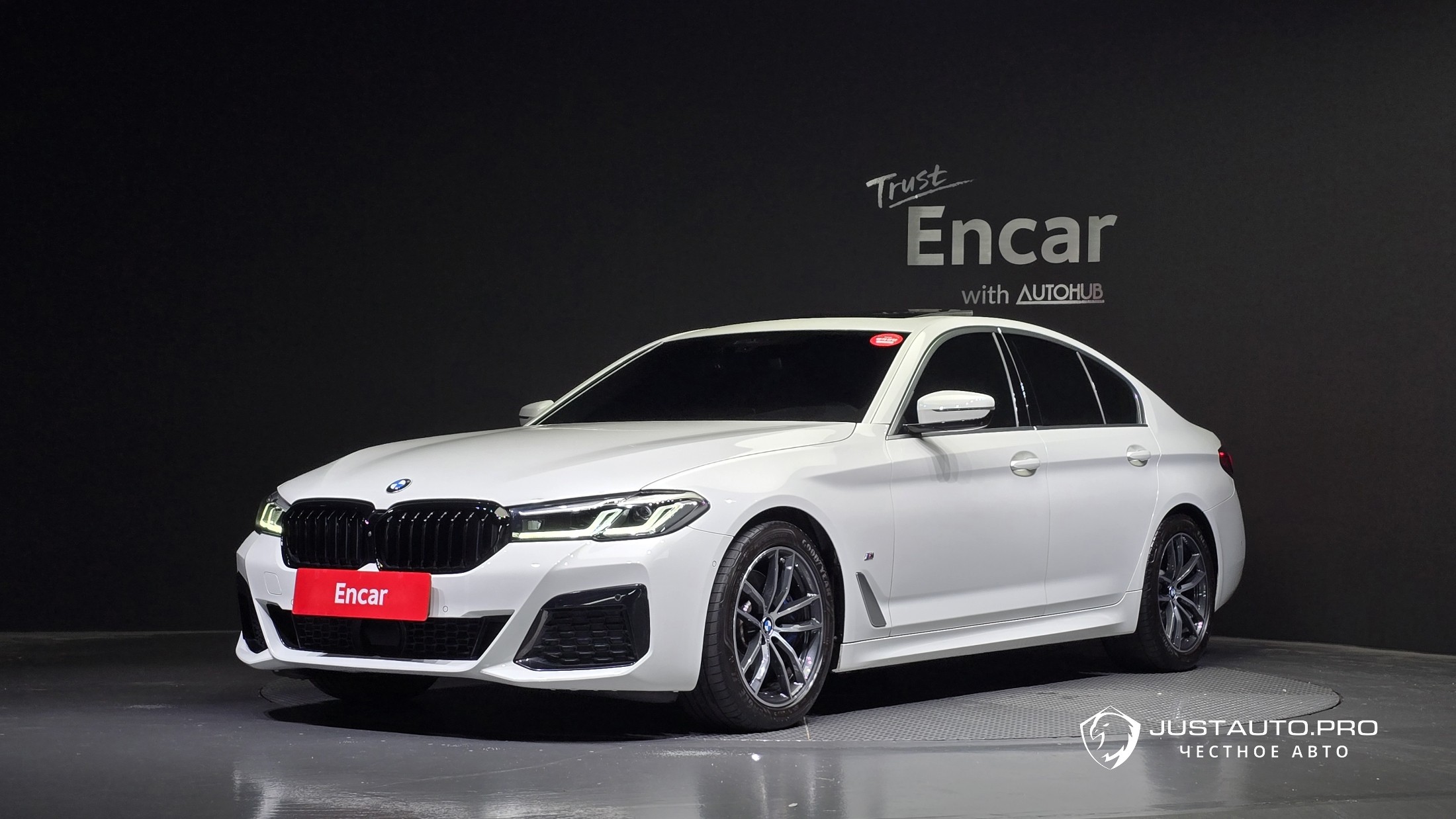 Автомобиль BMW 5-Series
