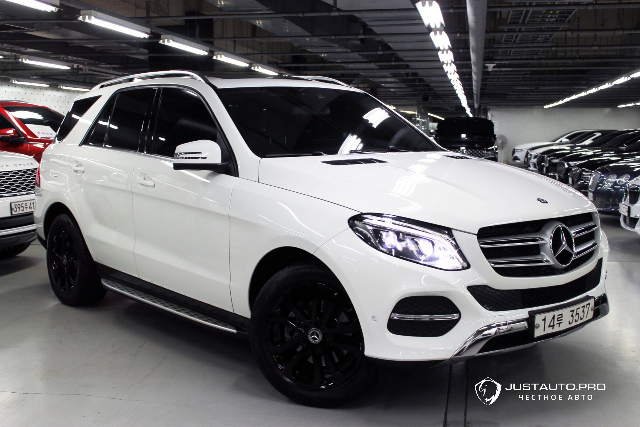 Автомобиль Mercedes-Benz GLE-Class