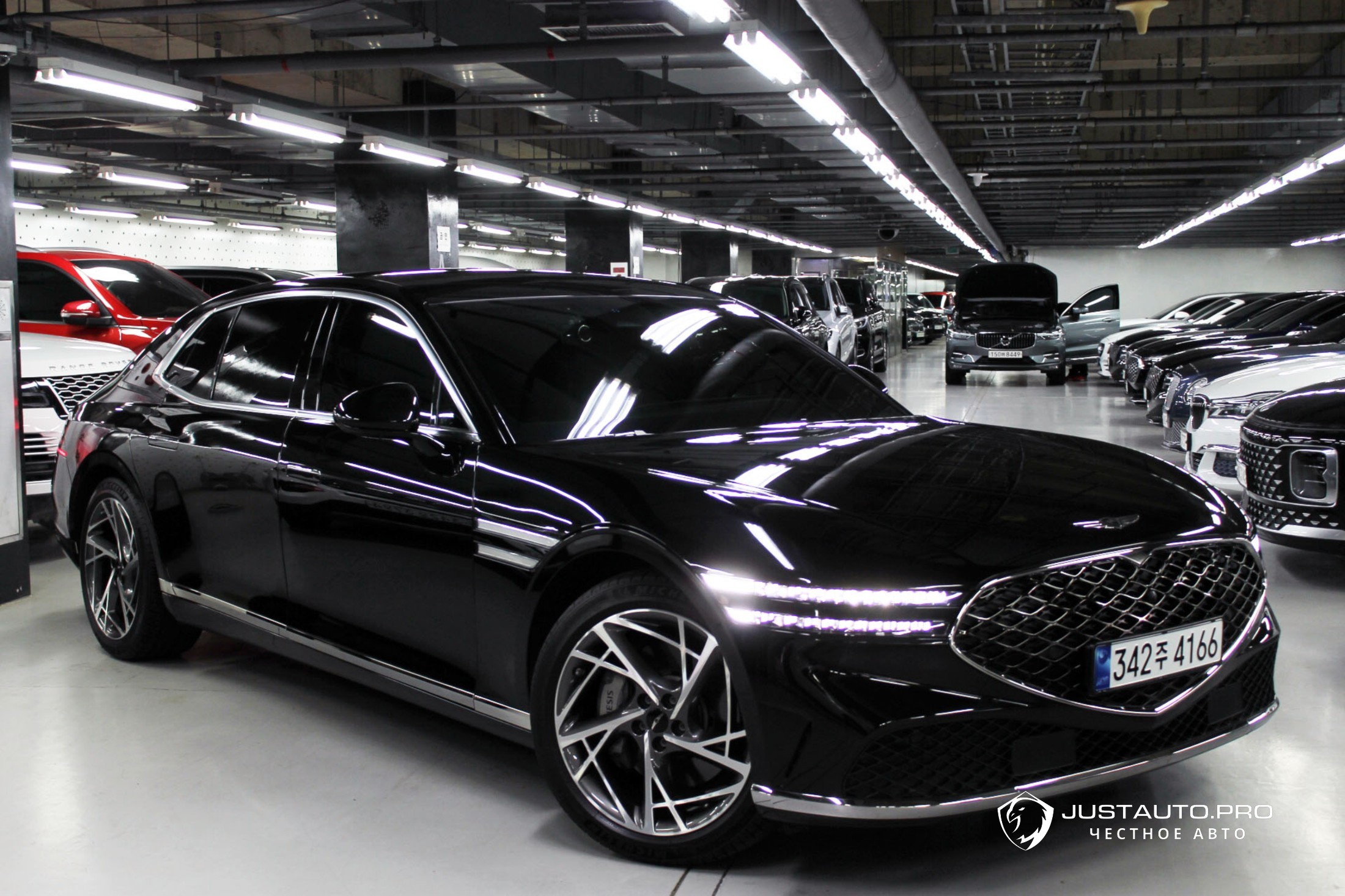 Автомобиль Genesis G90