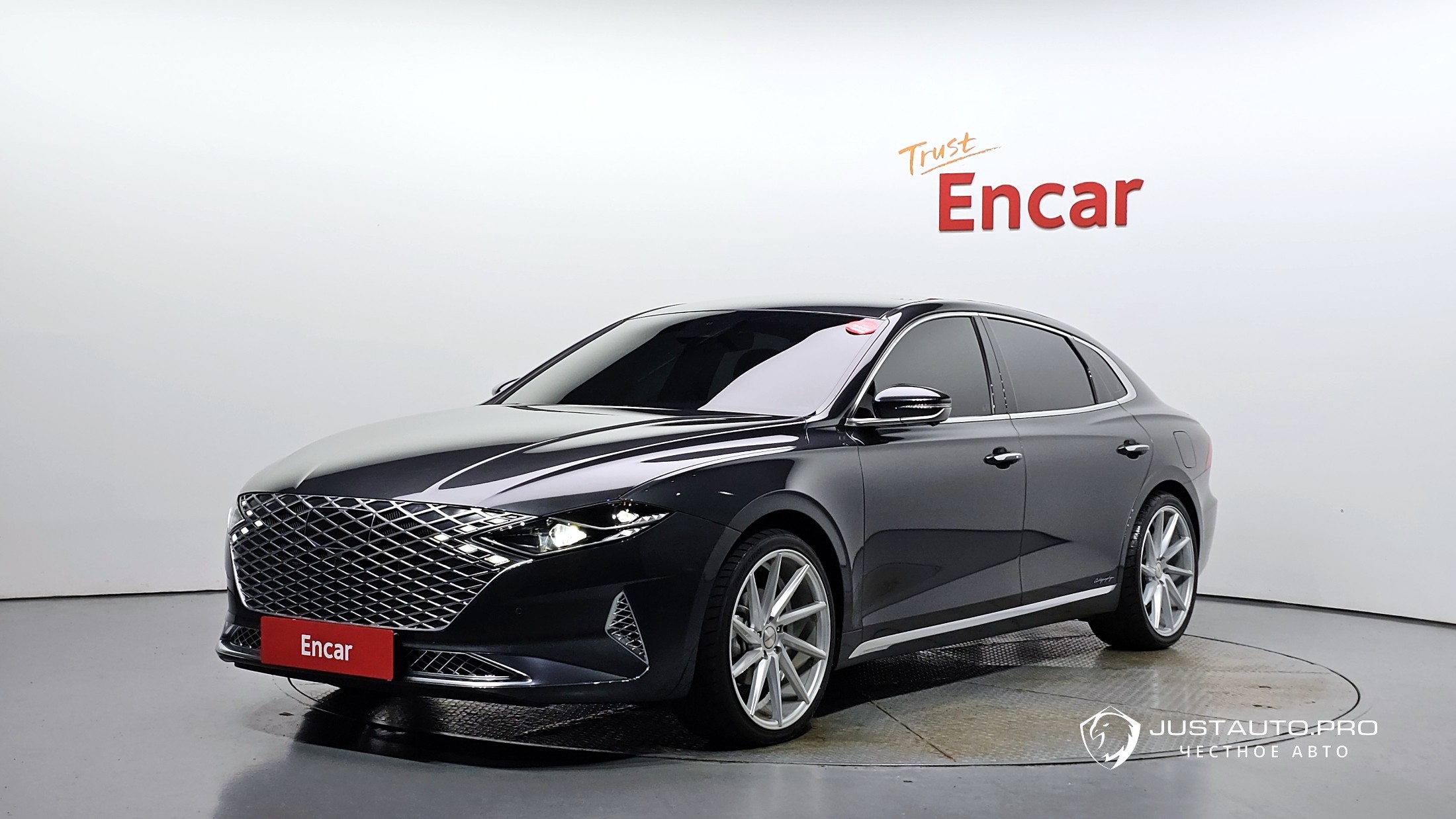 Автомобиль Hyundai Grandeur