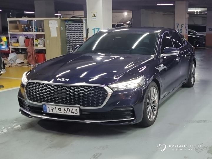 Автомобиль Kia K9