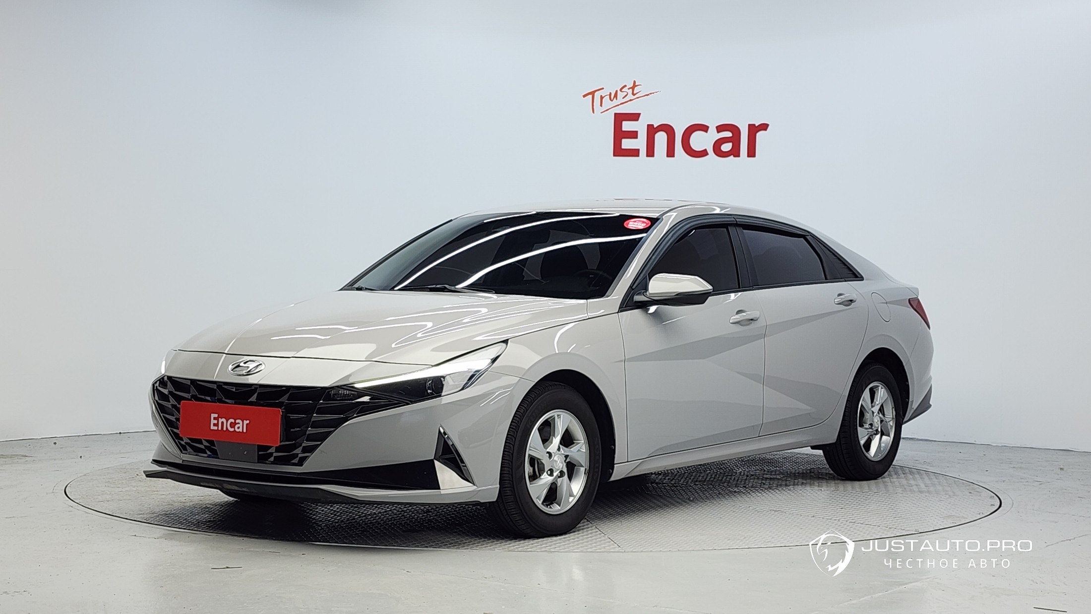 Автомобиль Hyundai AVANTE