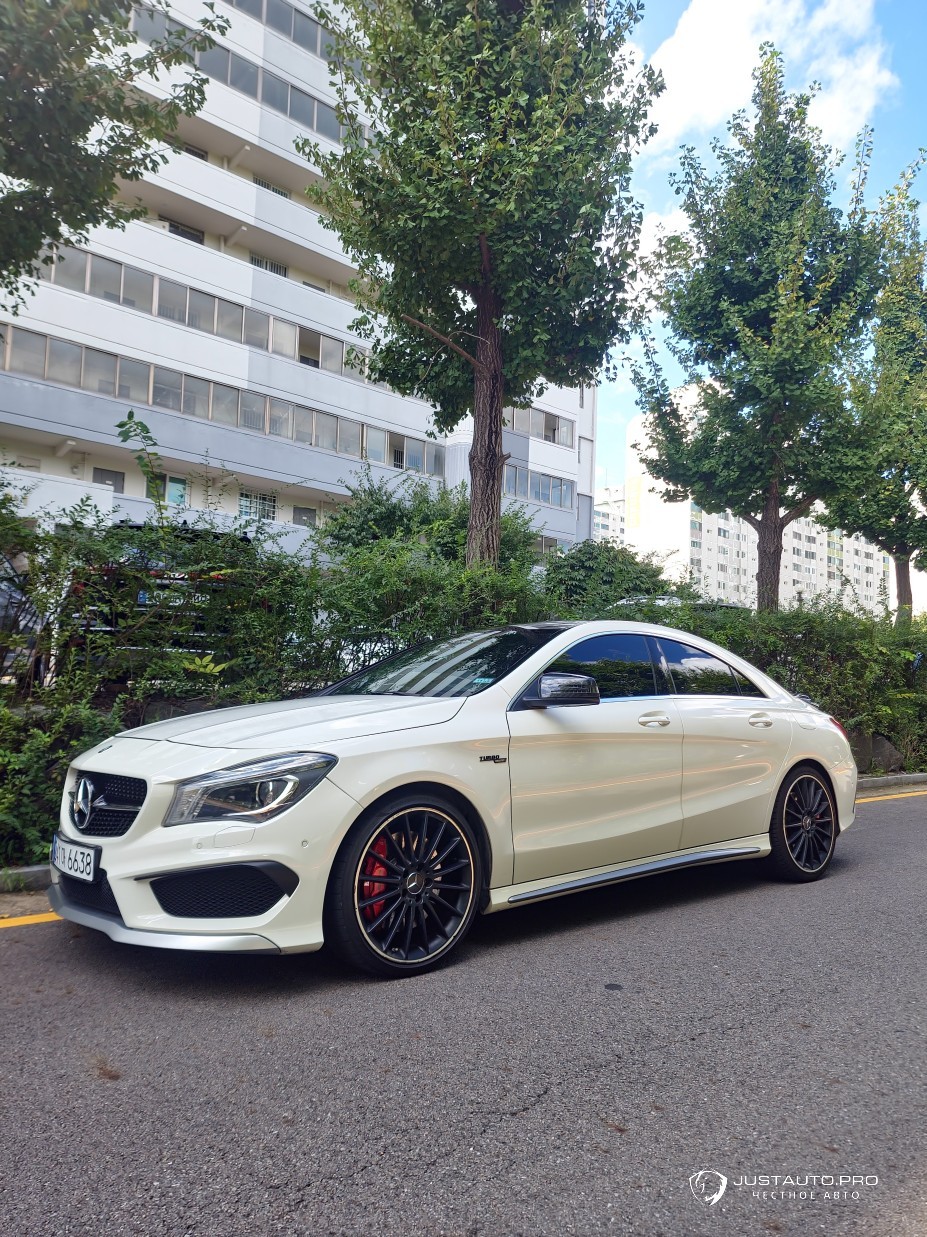 Автомобиль Mercedes-Benz CLA-Class