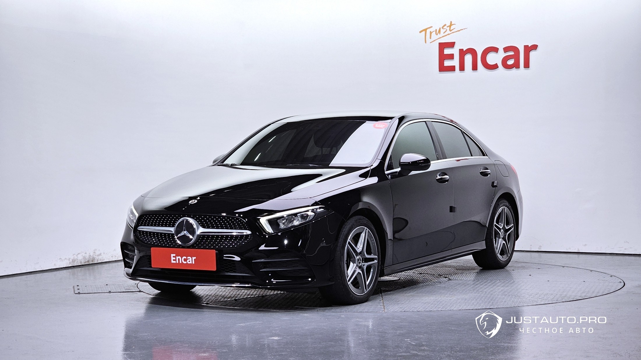 Автомобиль Mercedes-Benz A-Class