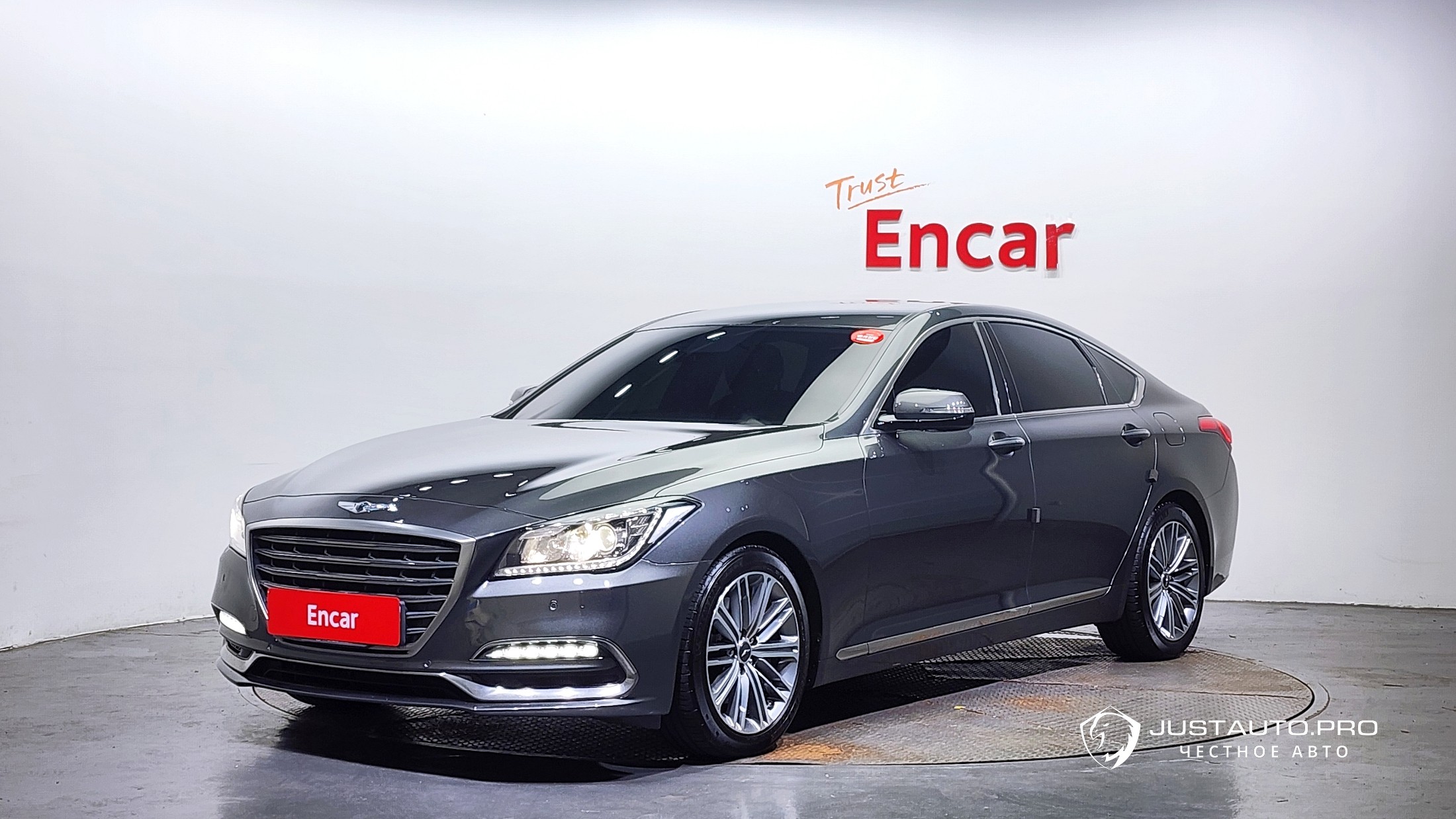 Автомобиль Genesis G80