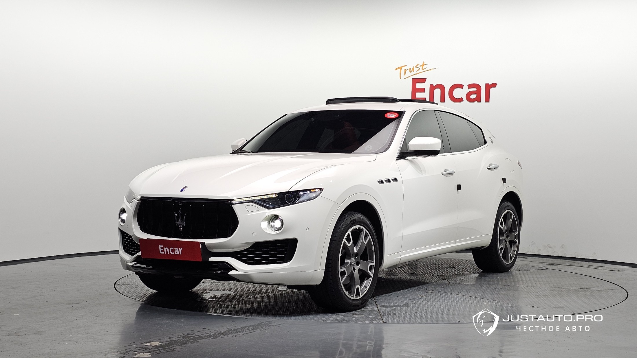 Автомобиль Maserati Levante