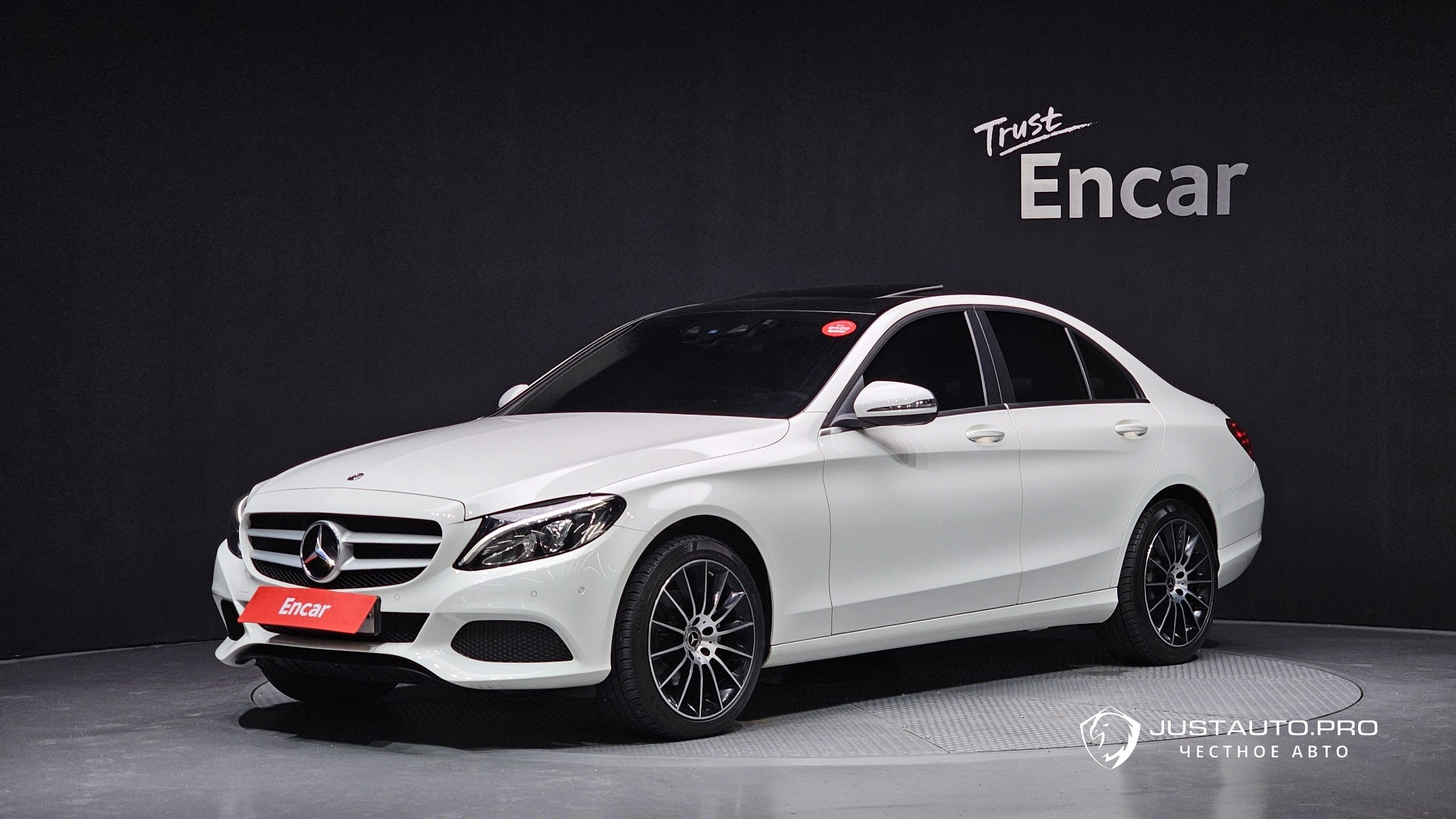 Автомобиль Mercedes-Benz C-Class