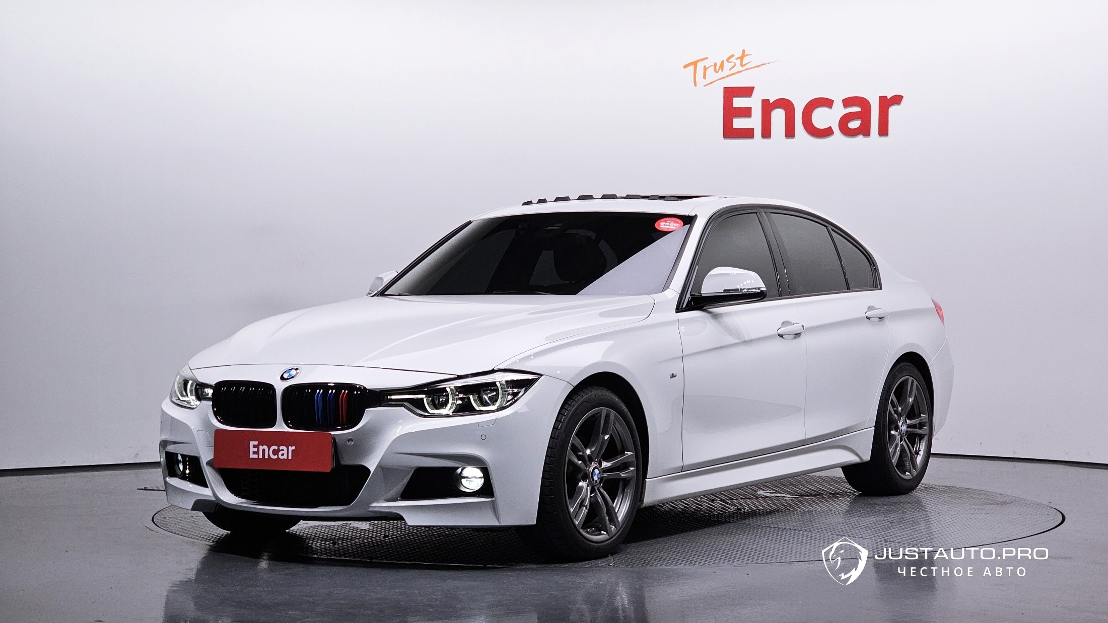 Автомобиль BMW 3-Series