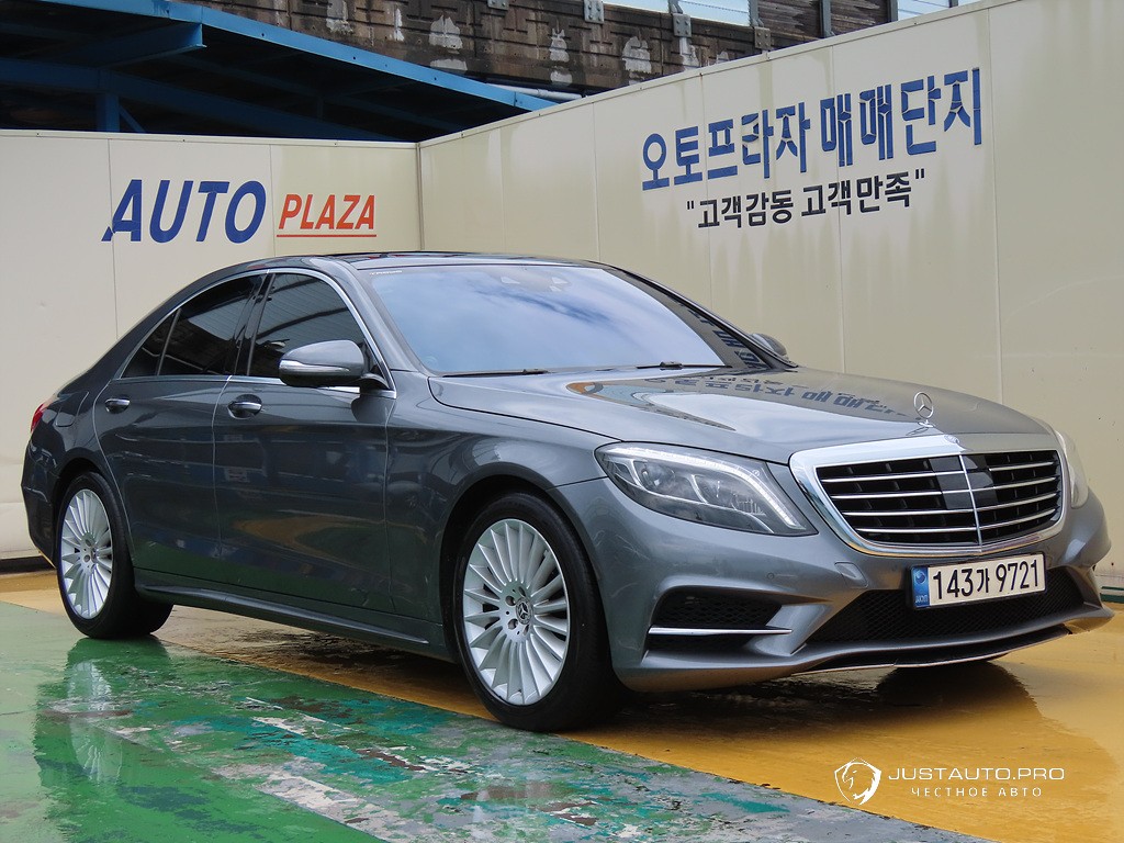 Автомобиль Mercedes-Benz S-Class