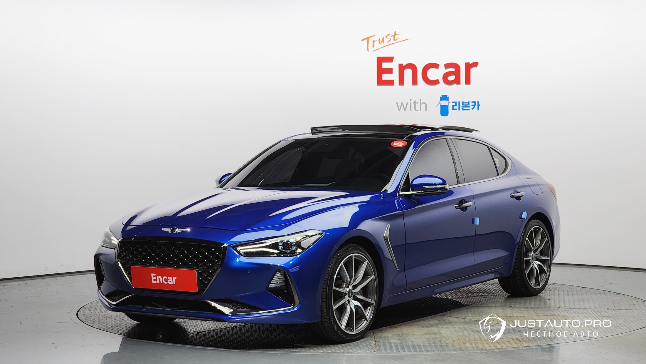 Автомобиль Genesis G70