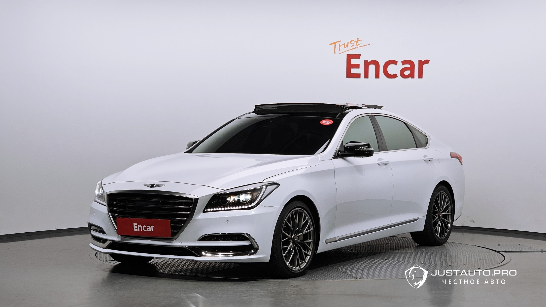 Автомобиль Hyundai Genesis