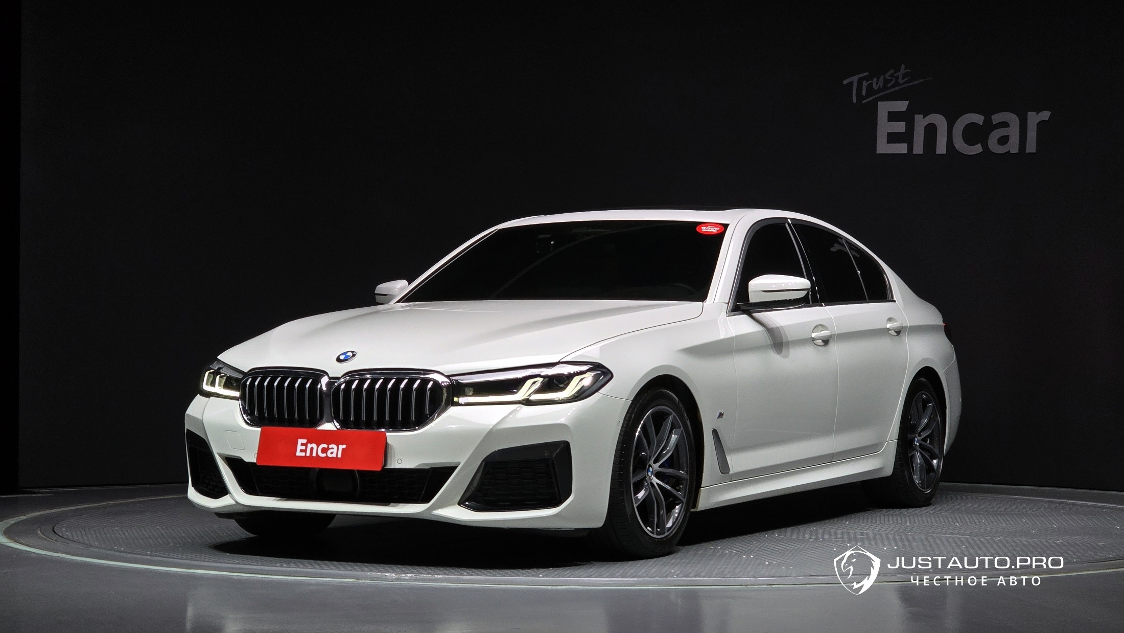 Автомобиль BMW 5-Series