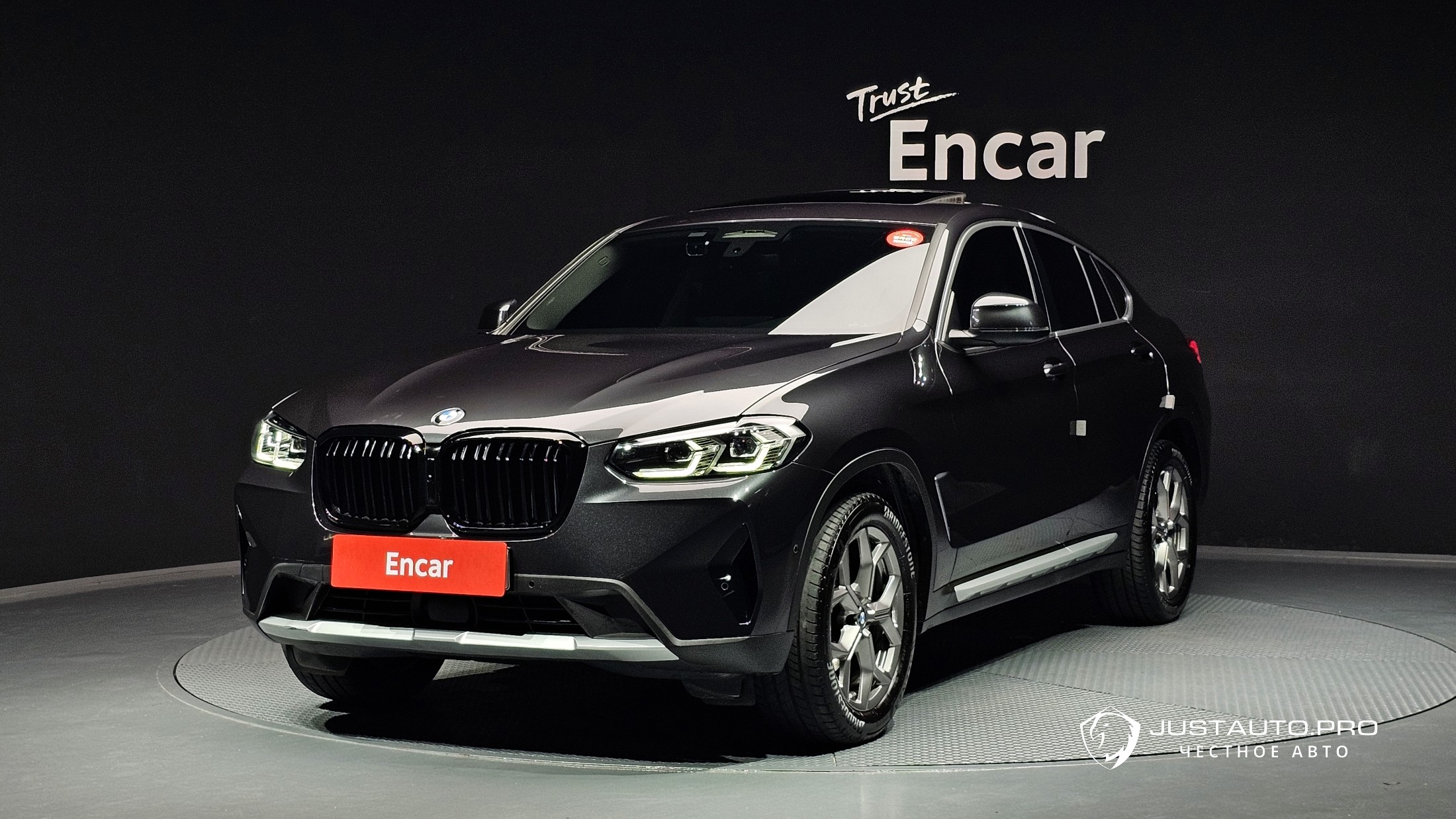 Автомобиль BMW X4