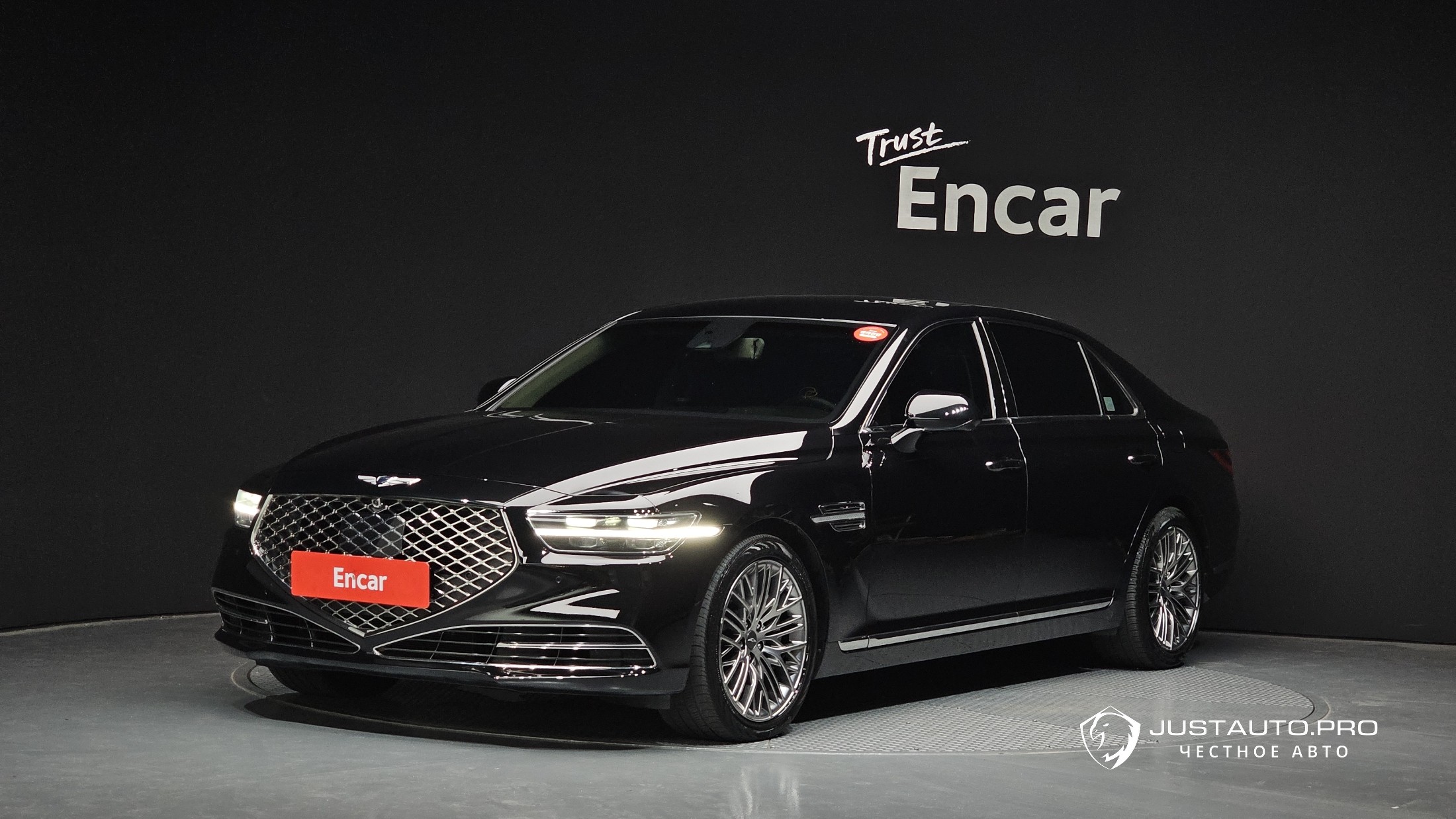 Автомобиль Genesis G90