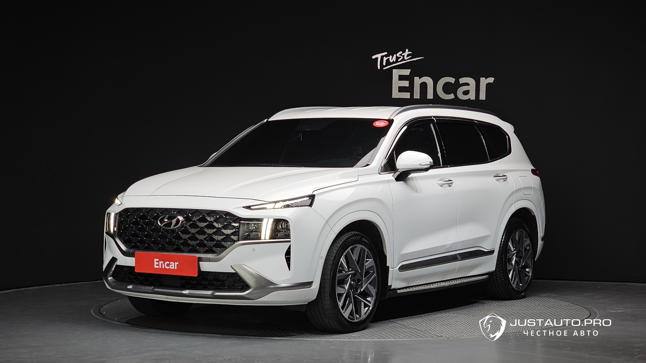 Автомобиль Hyundai Santafe