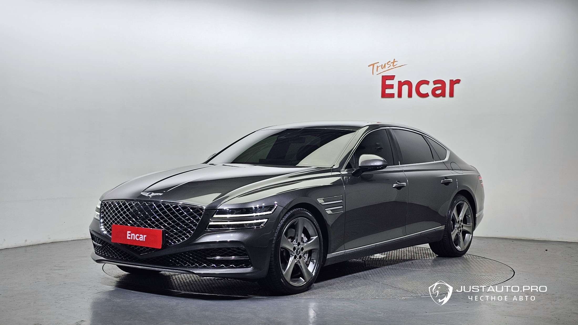 Автомобиль Genesis G80