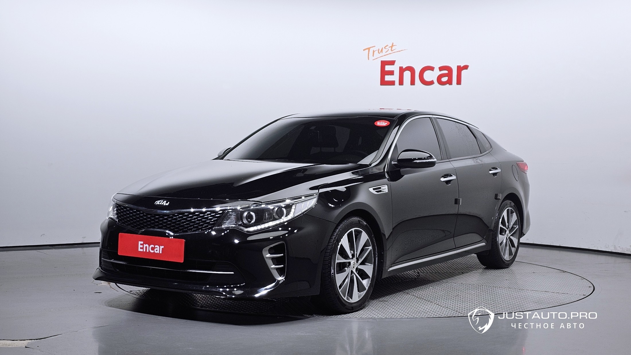 Автомобиль Kia K5