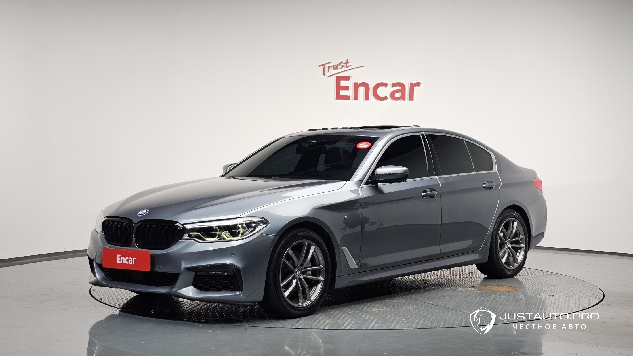 Автомобиль BMW 5-Series