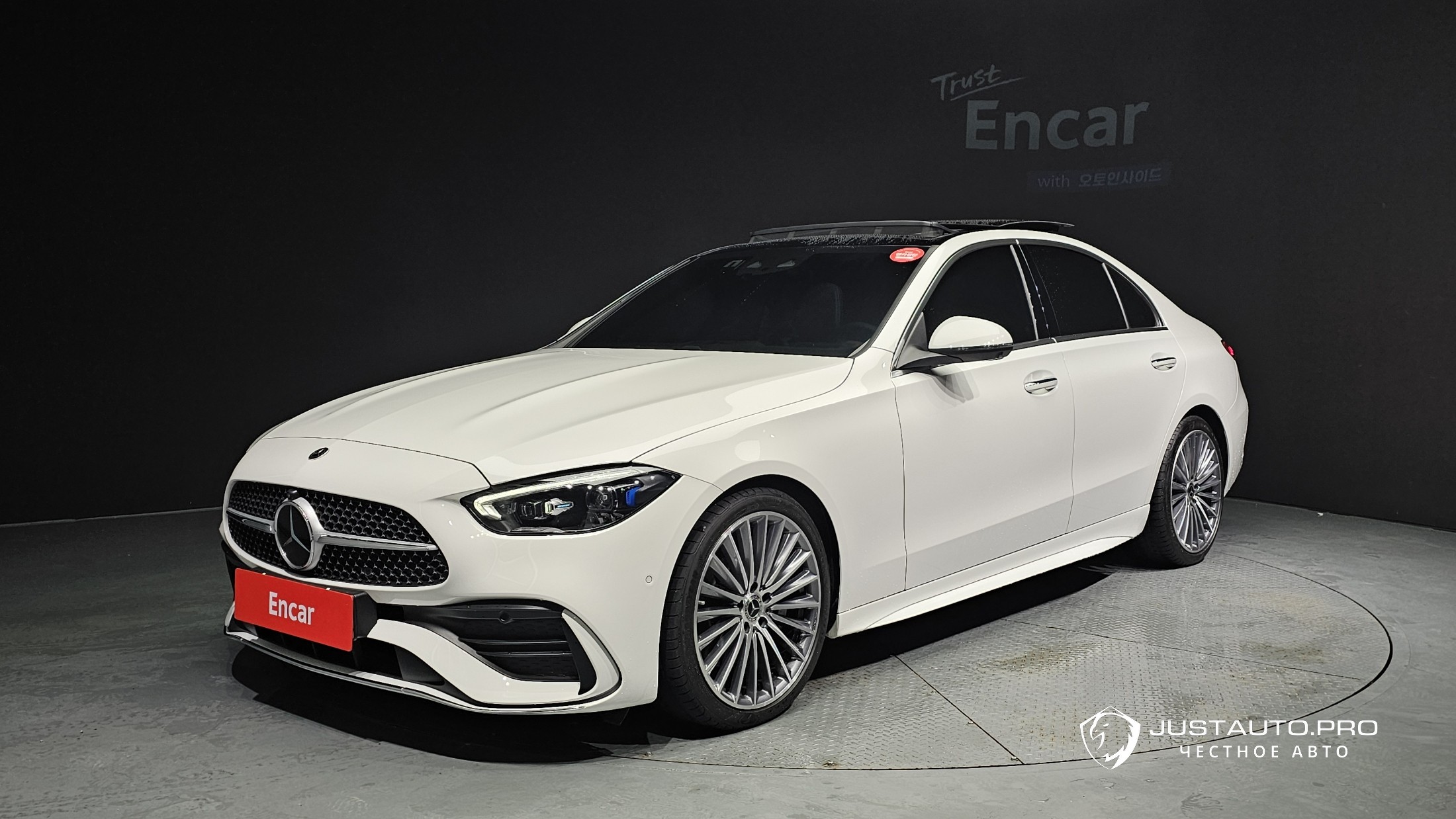 Автомобиль Mercedes-Benz C-Class