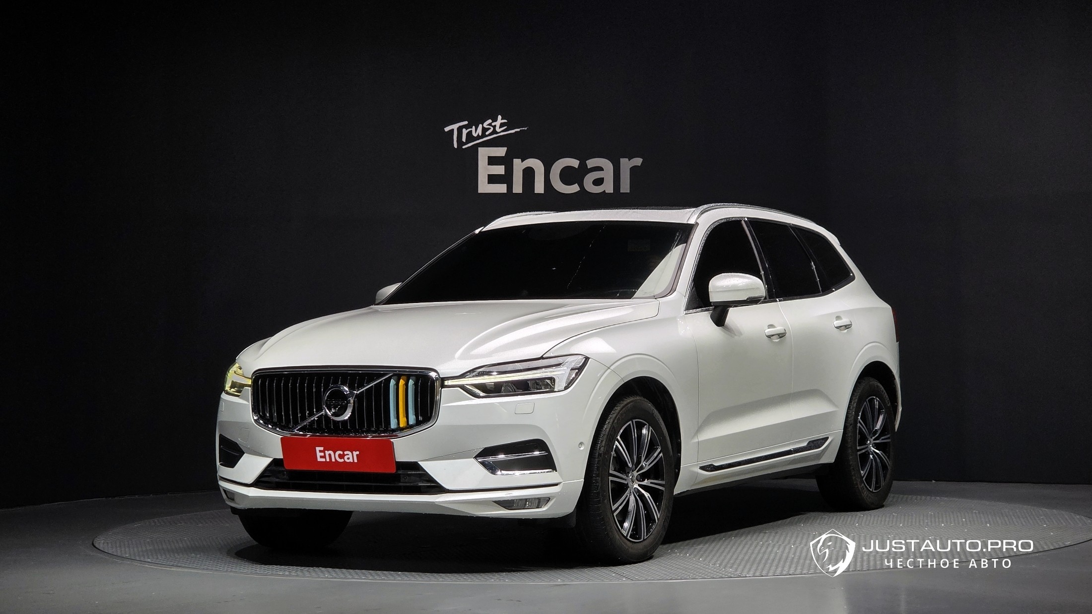 Автомобиль Volvo XC60