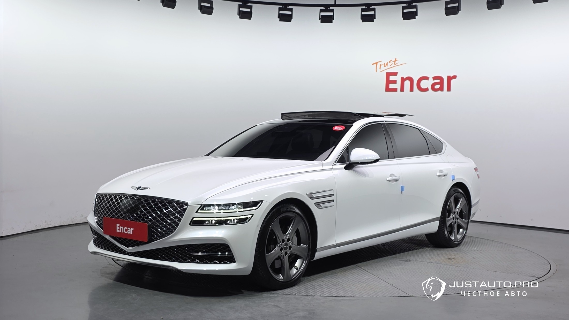 Автомобиль Genesis G80