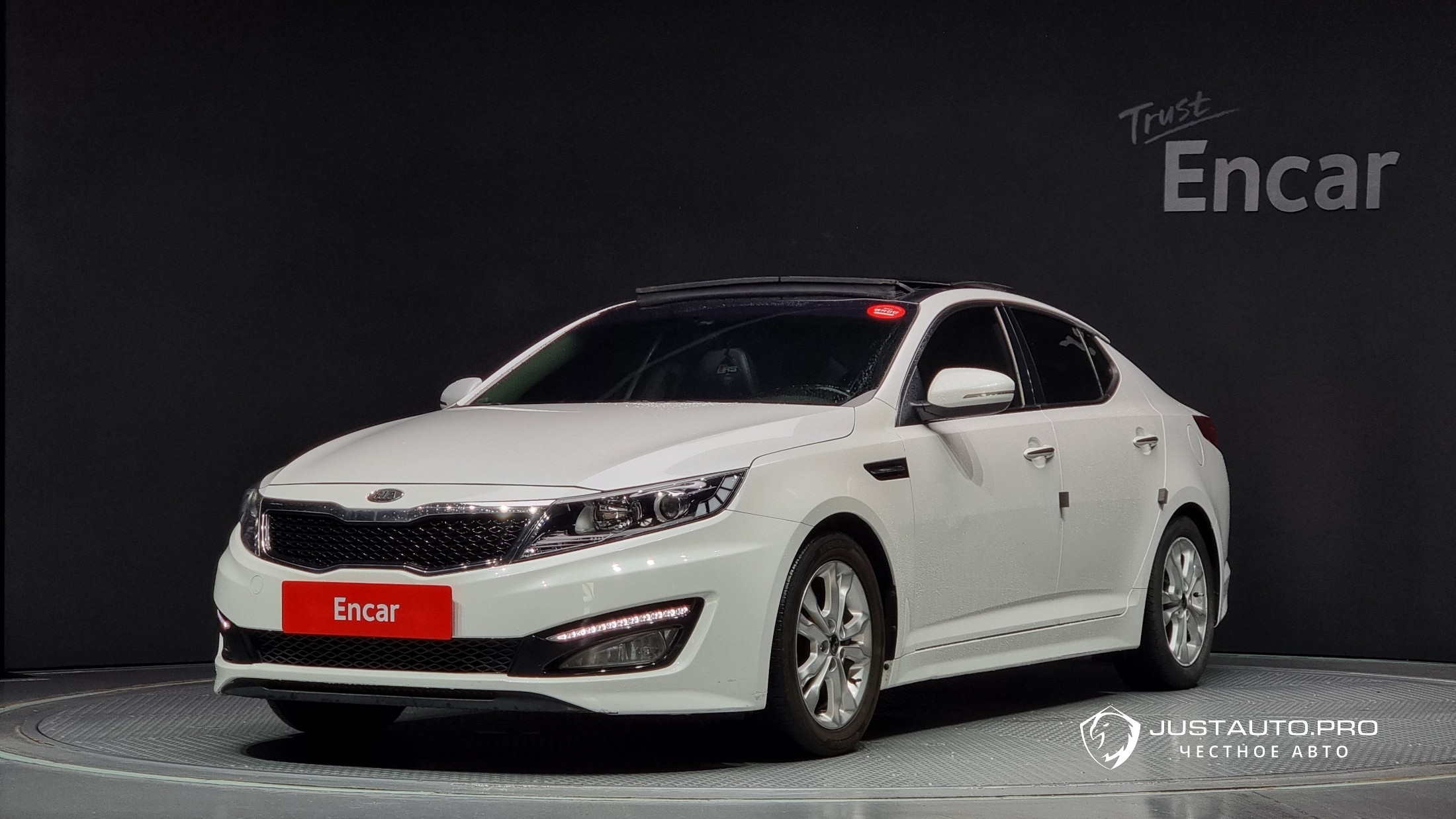 Автомобиль Kia K5