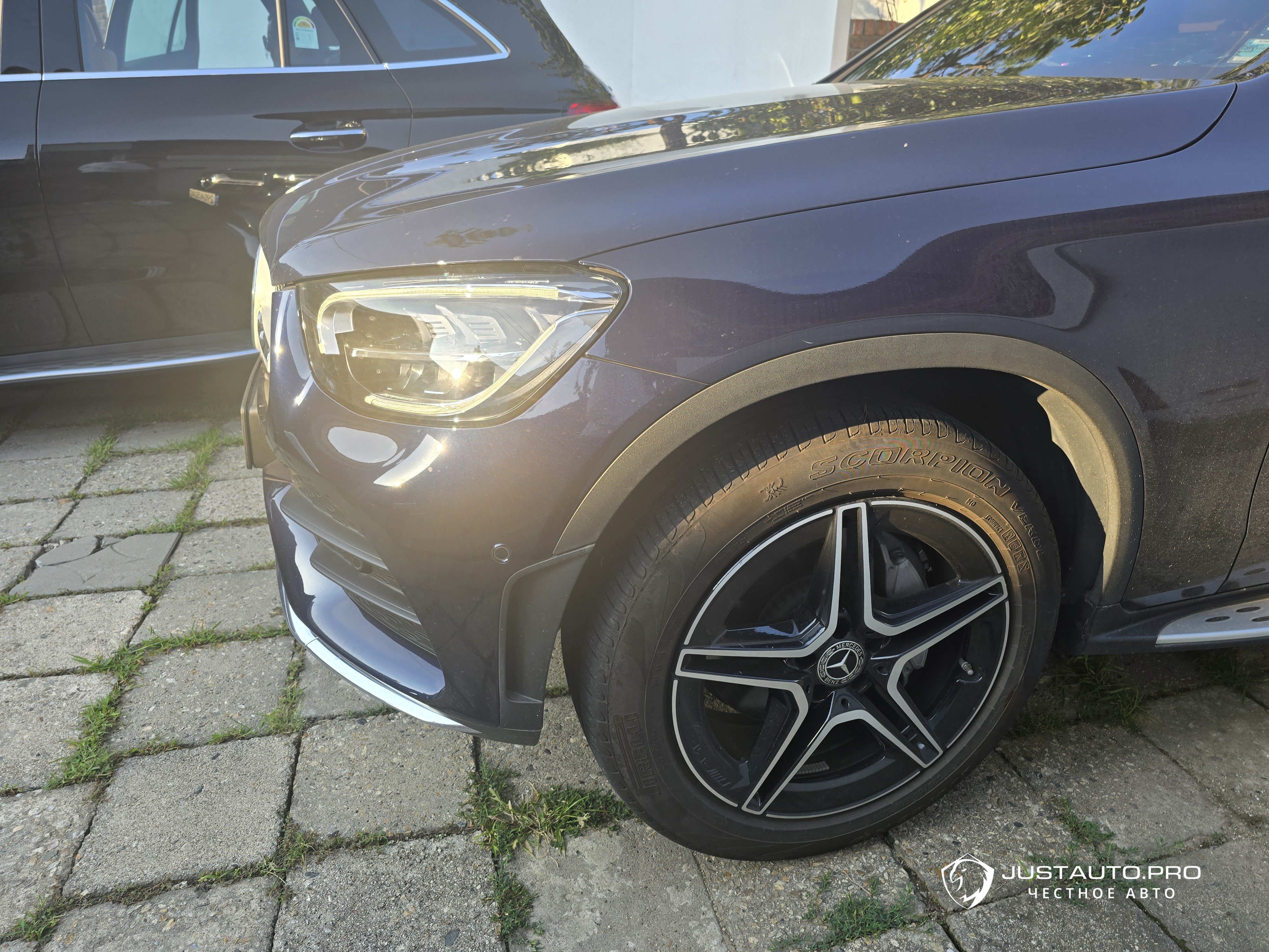 Автомобиль Mercedes-Benz GLC-Class