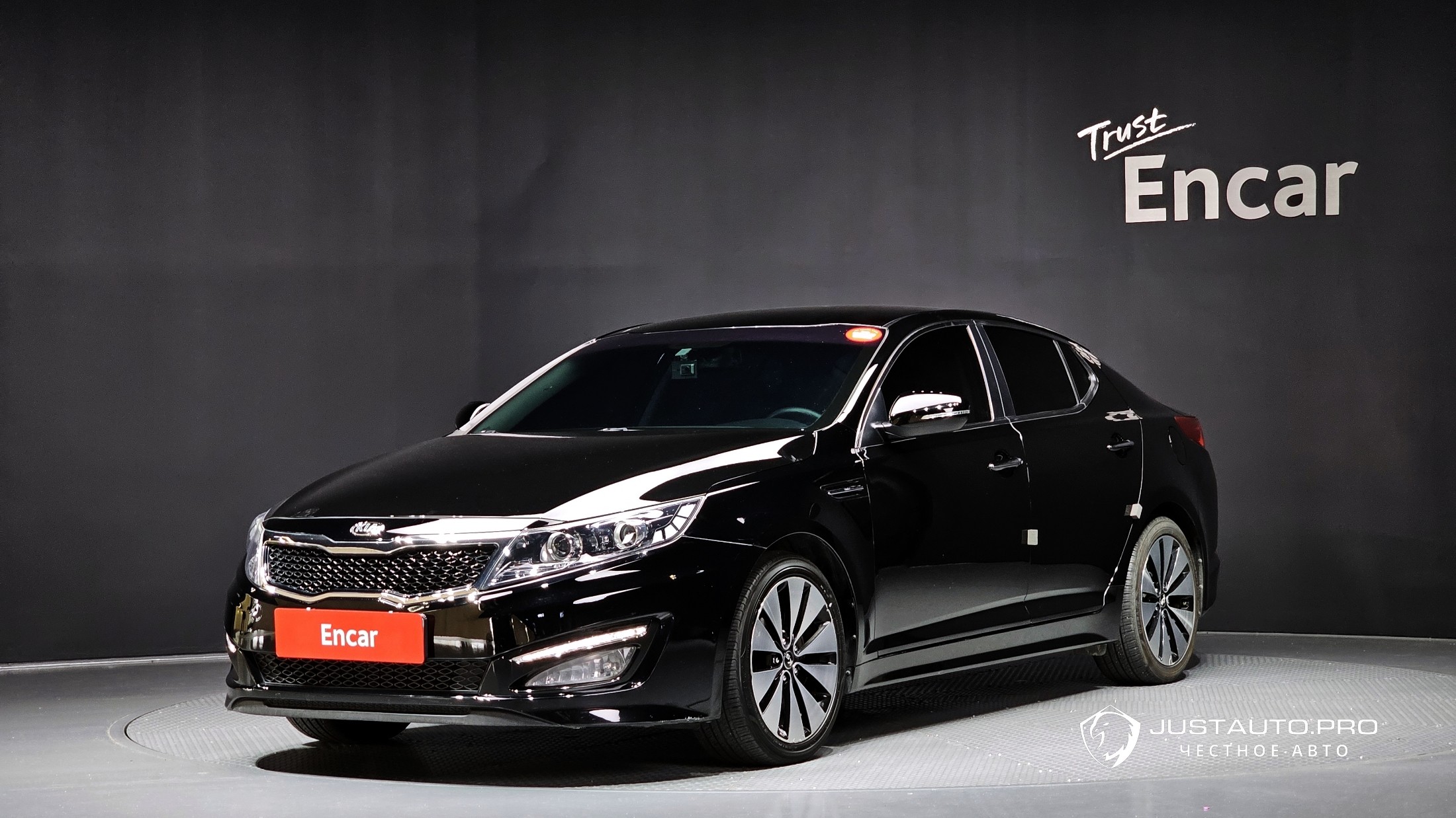Автомобиль Kia K5