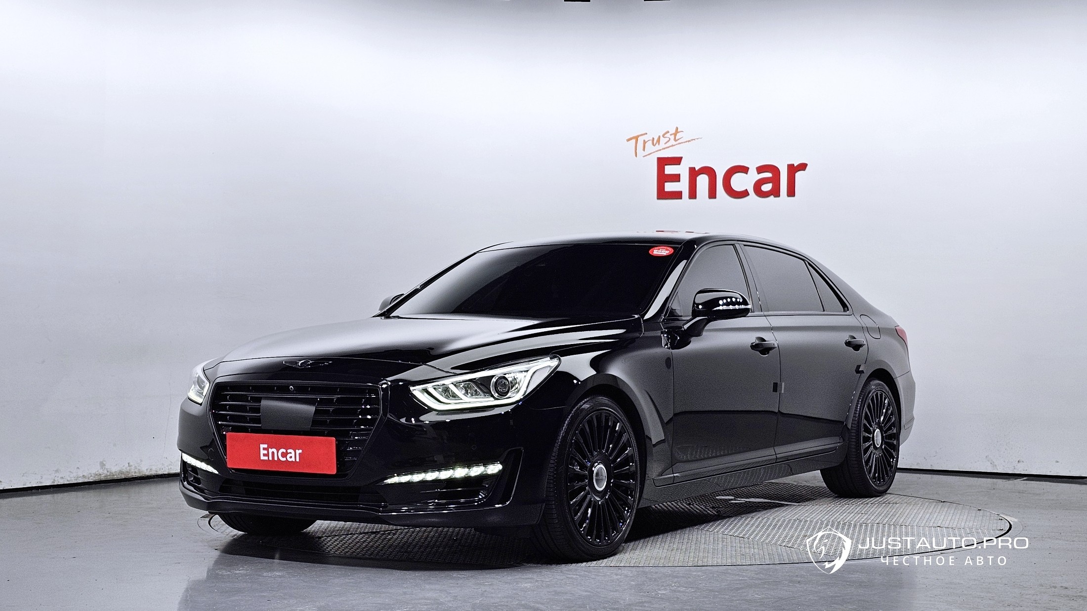 Автомобиль Genesis EQ900