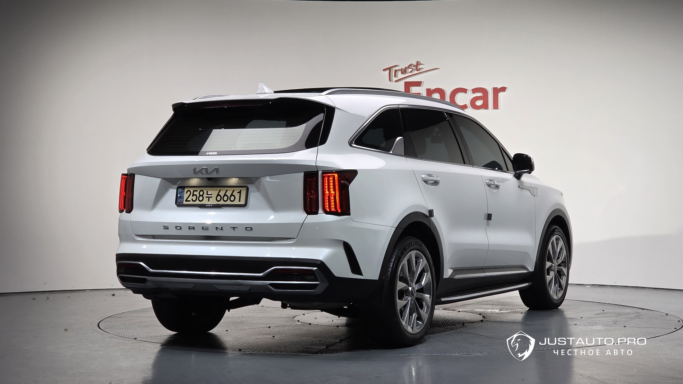 Автомобиль Kia Sorento