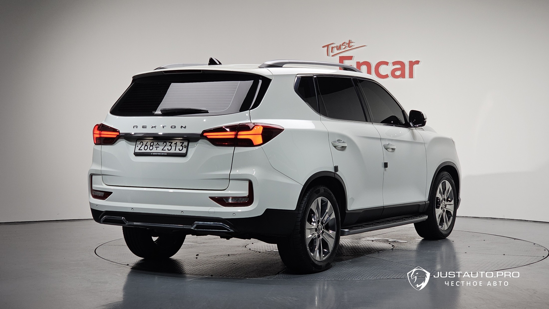 Автомобиль KG_Mobility_Ssangyong Rexton