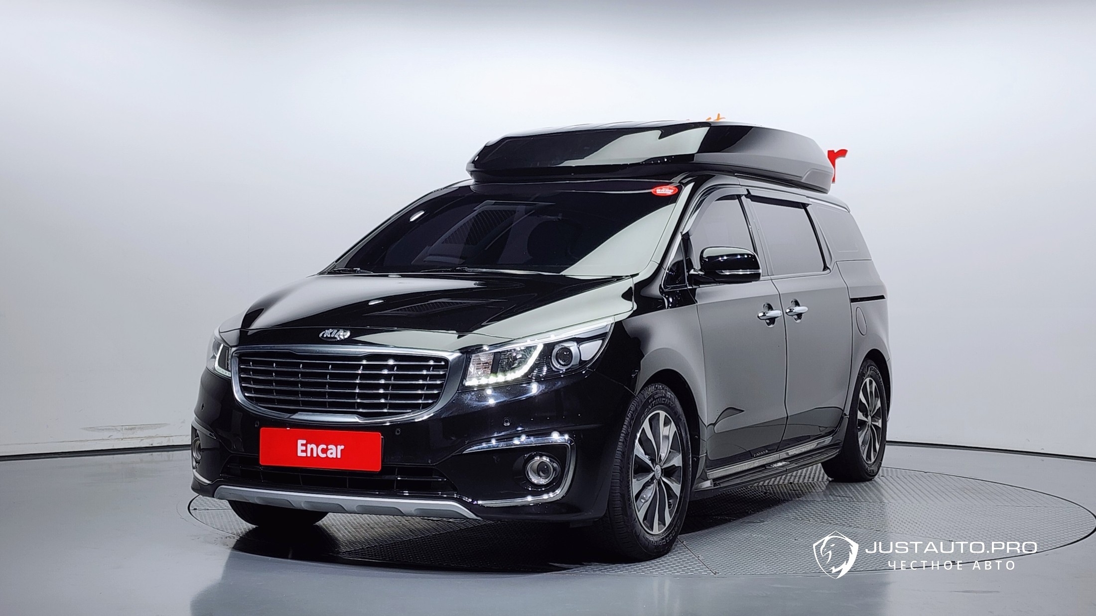 Автомобиль Kia Canival