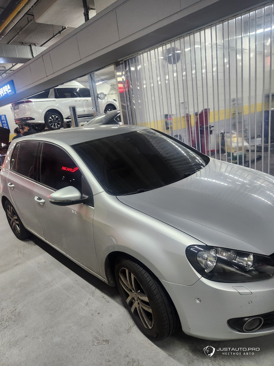 Автомобиль Volkswagen Golf