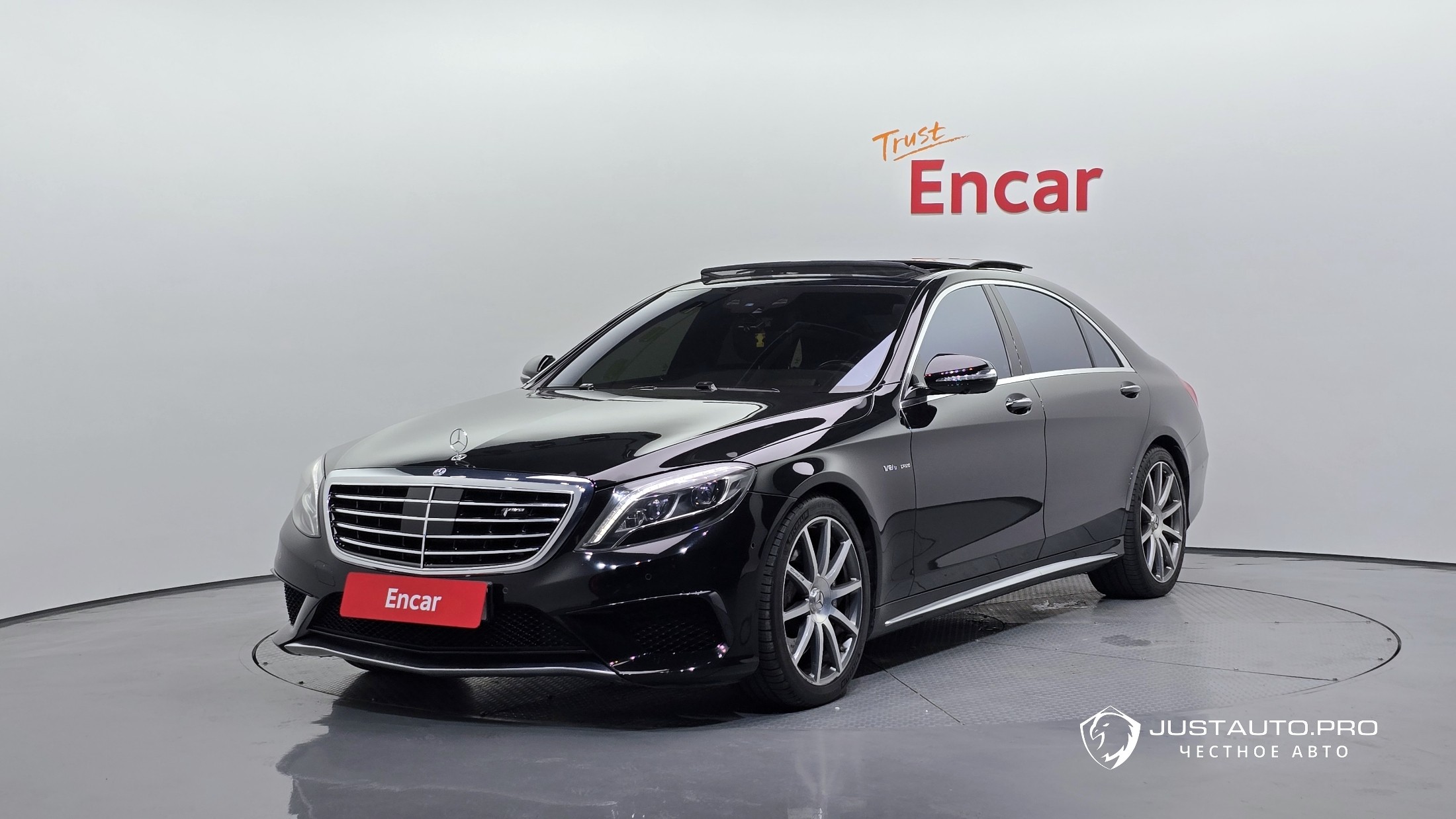 Автомобиль Mercedes-Benz S-Class