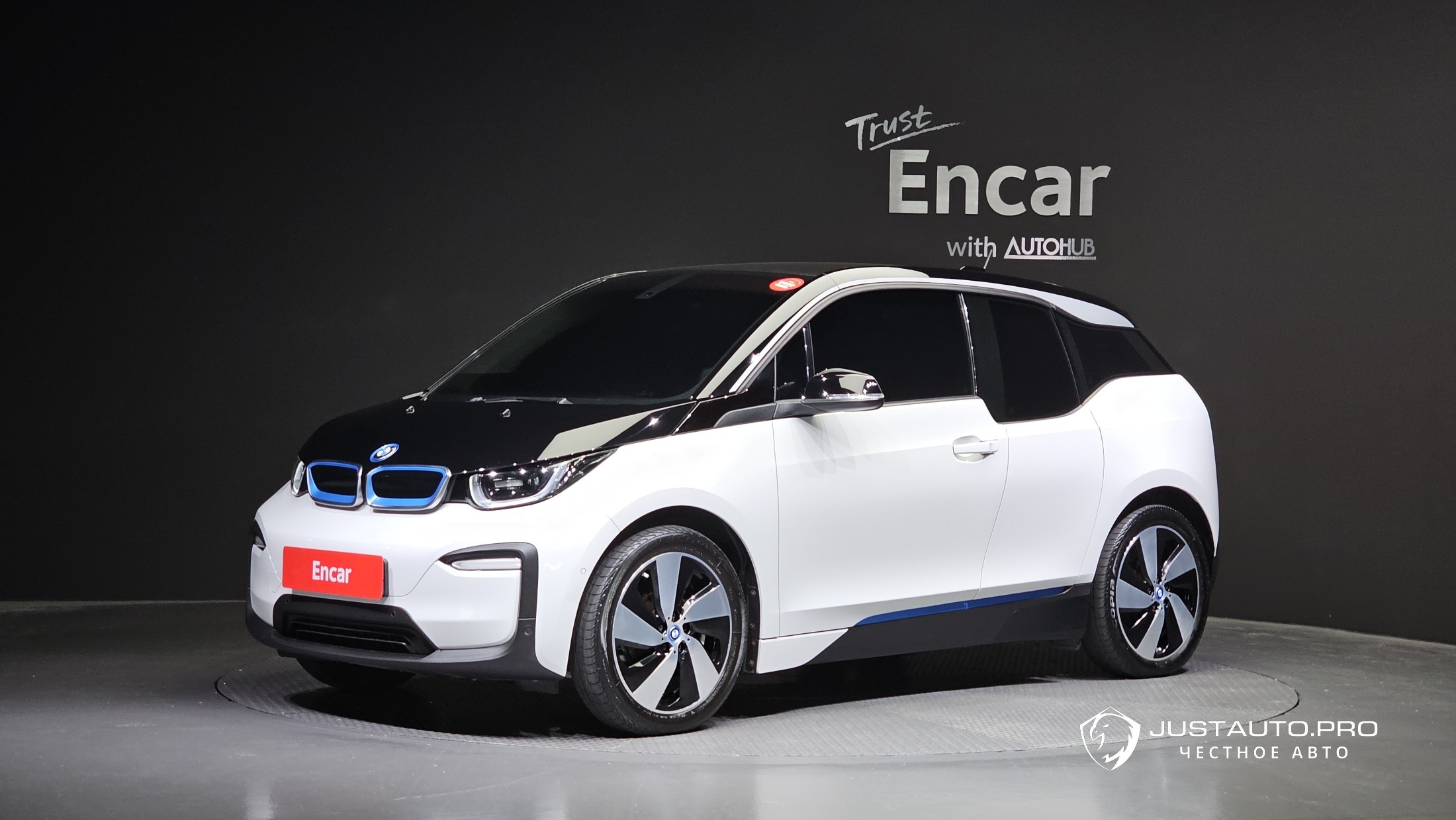 Автомобиль BMW i3