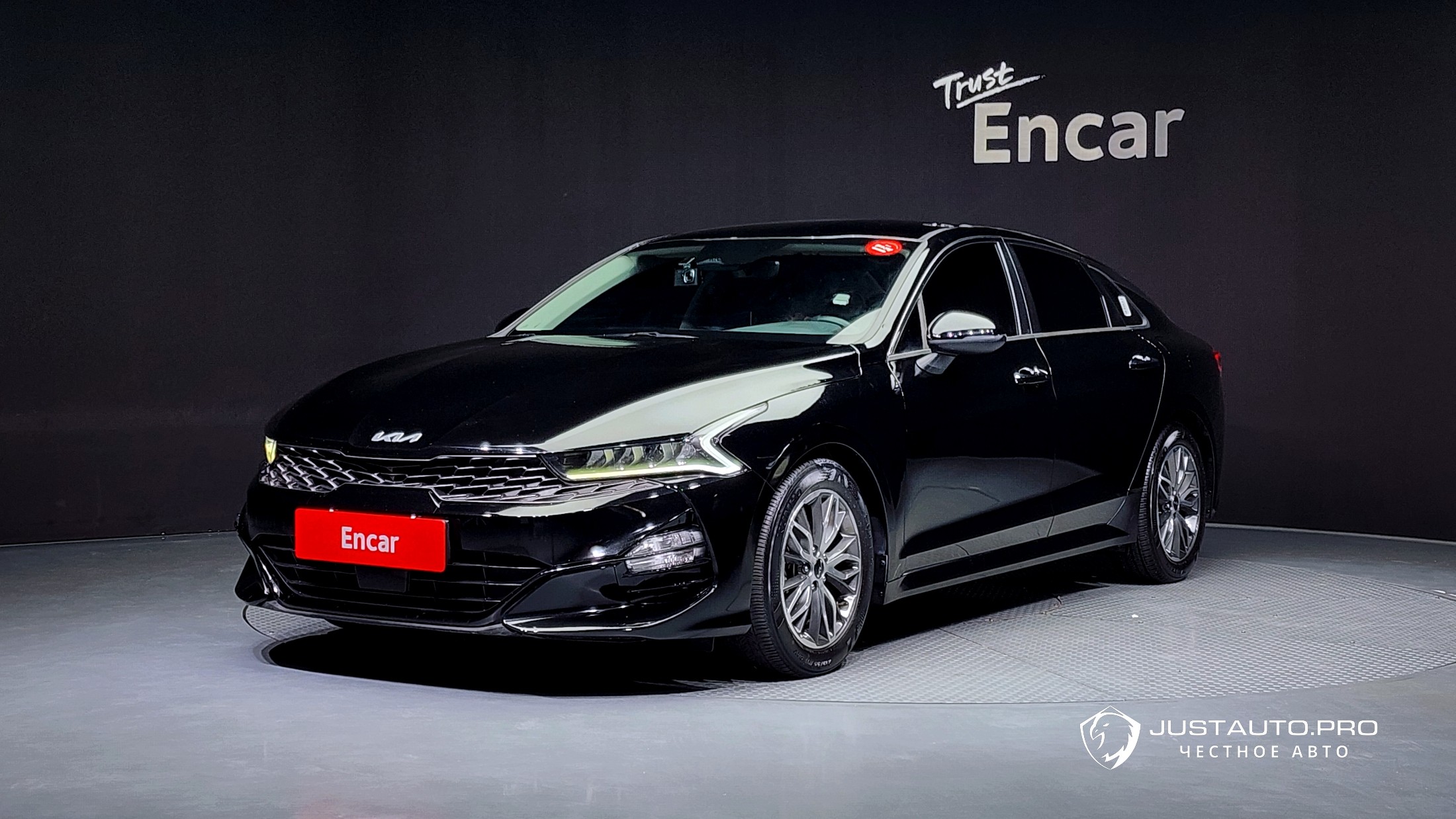 Автомобиль Kia K5