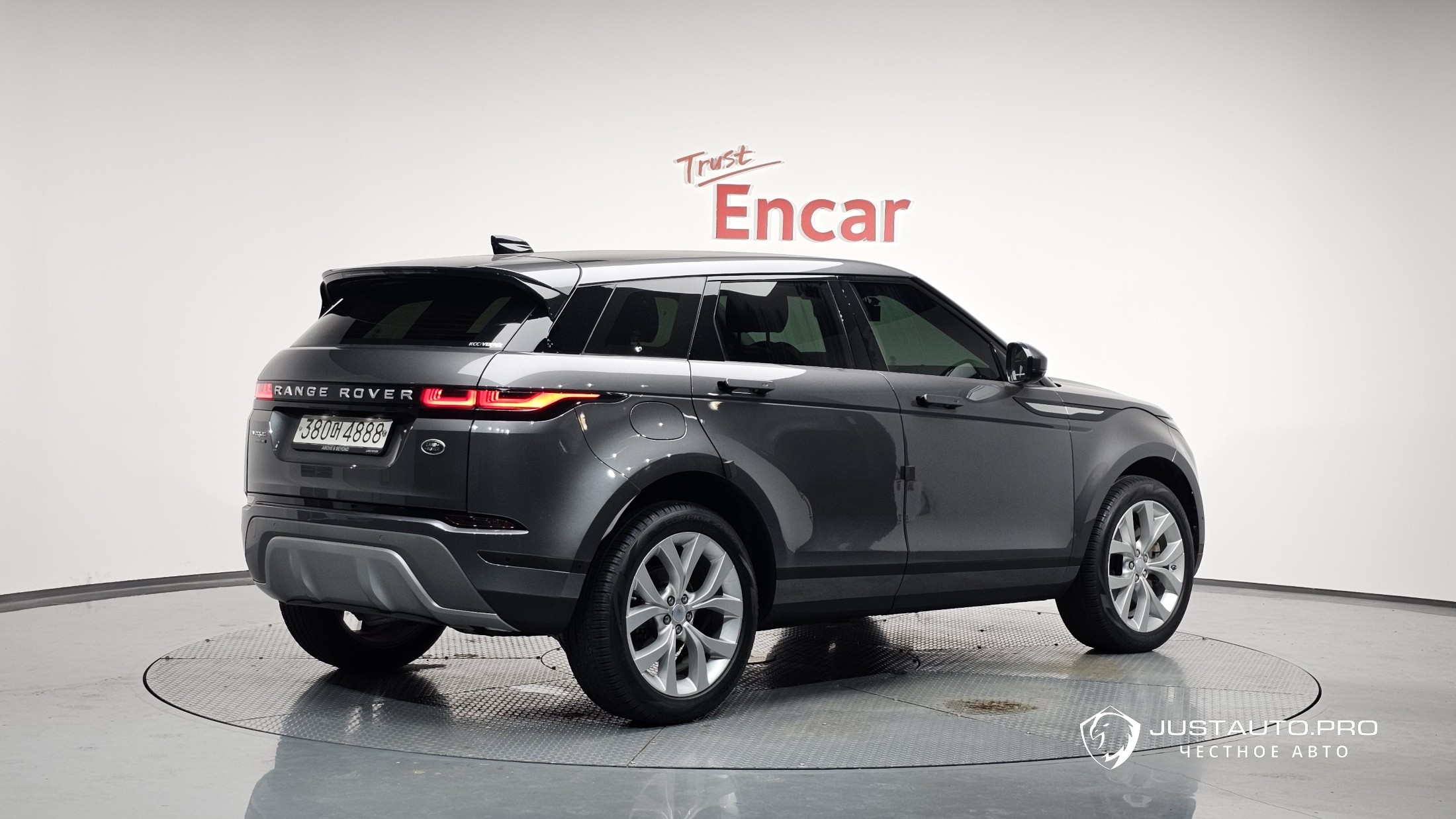 Автомобиль Land Rover Range Rover Evoque