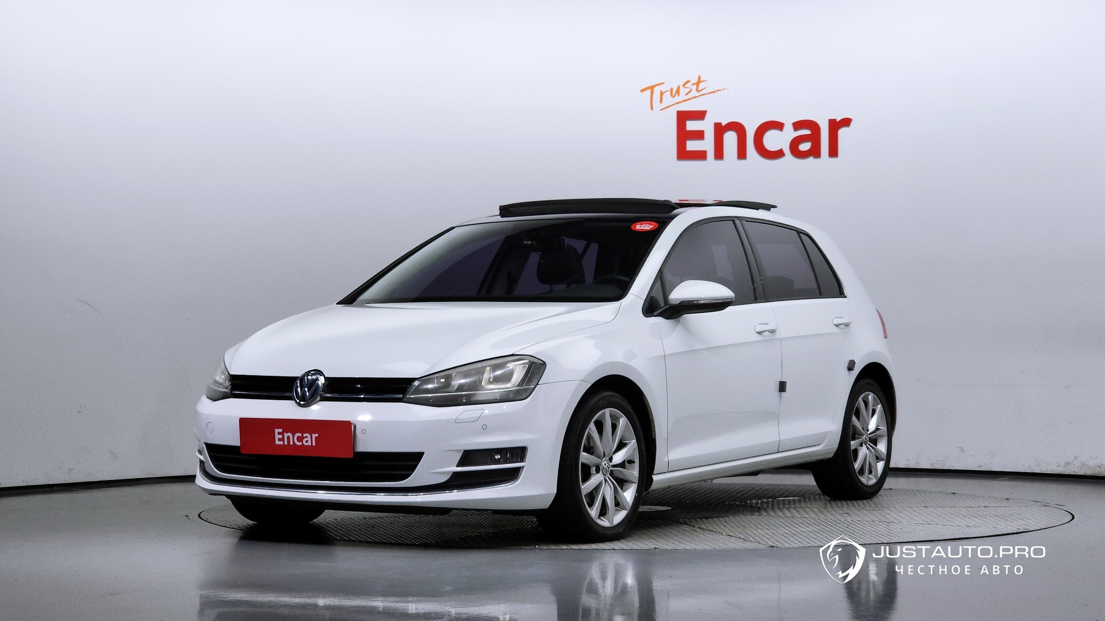 Автомобиль Volkswagen Golf