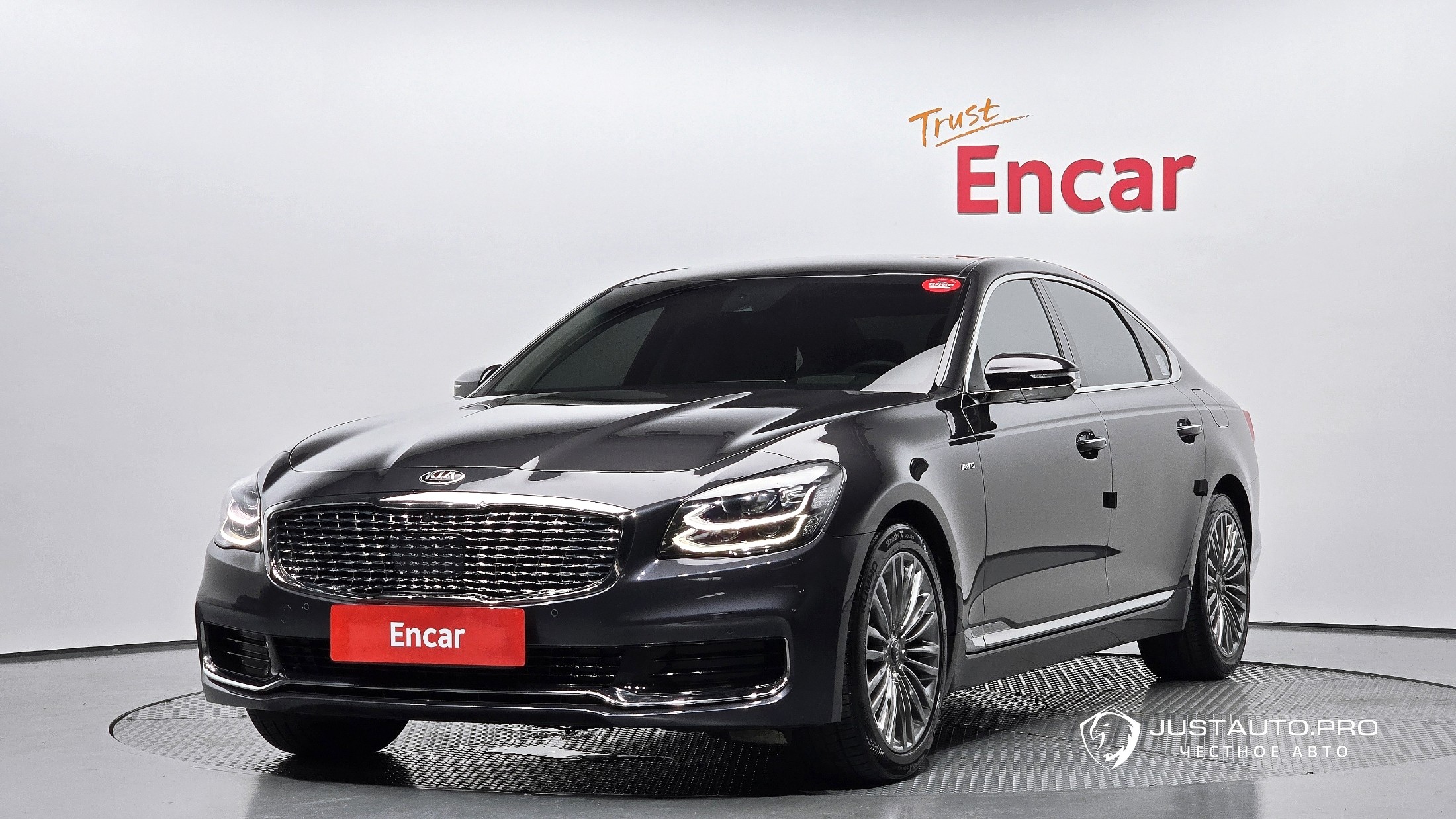 Автомобиль Kia K9