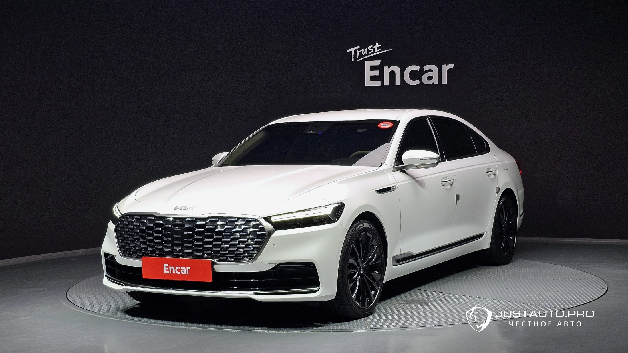 Автомобиль Kia K9