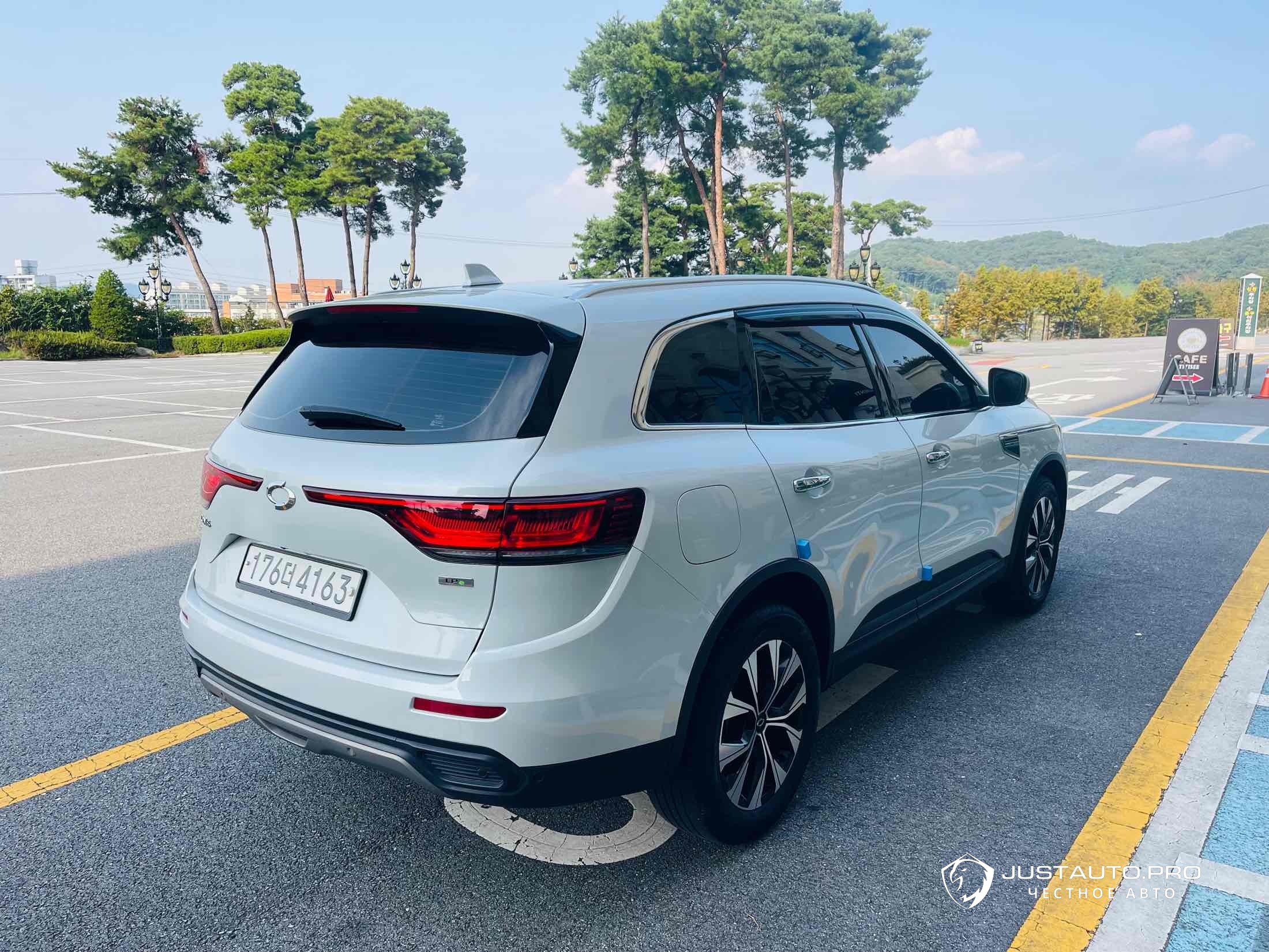 Автомобиль Renault-KoreaSamsung QM6