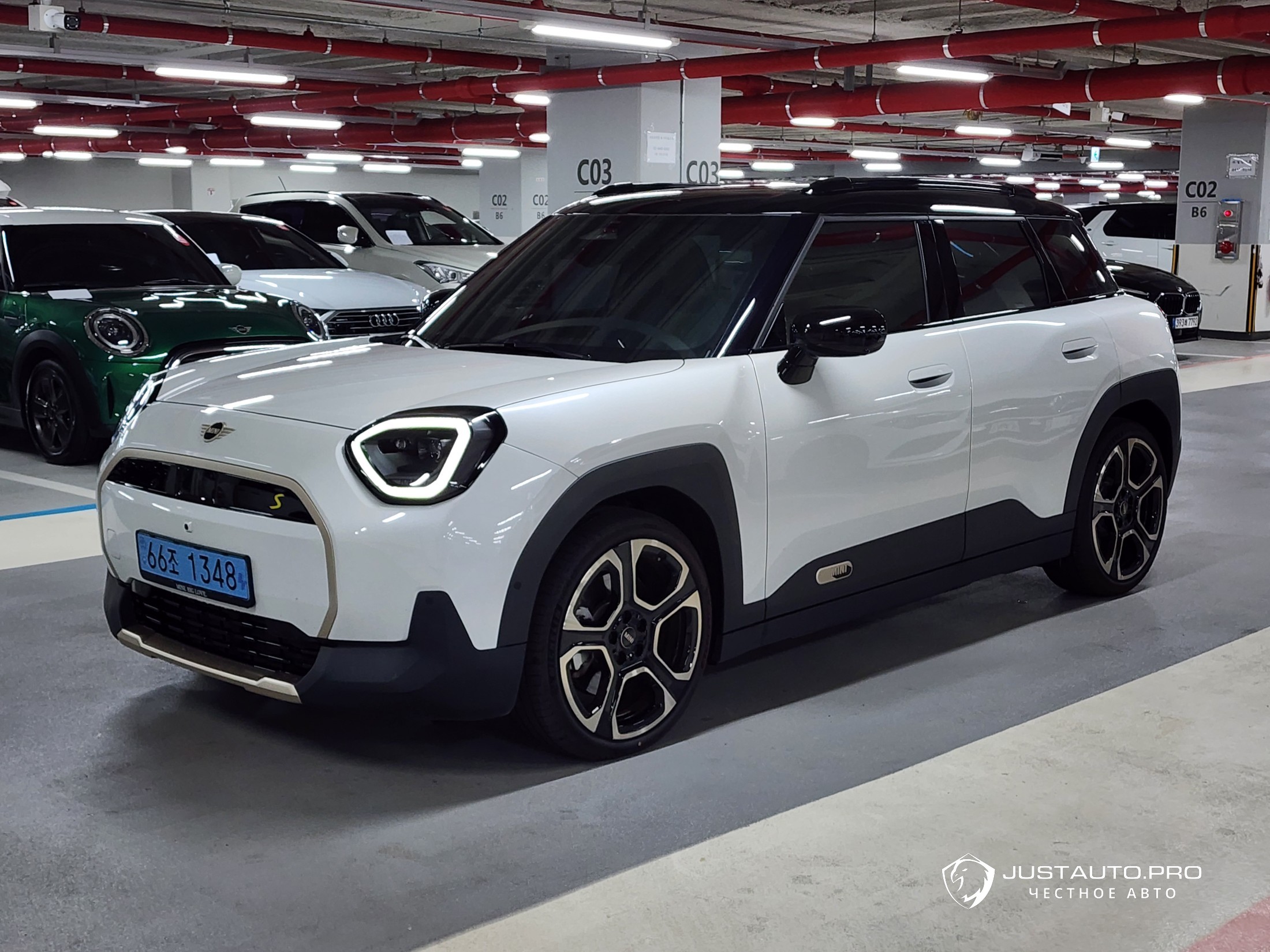 Автомобиль Mini Aceman