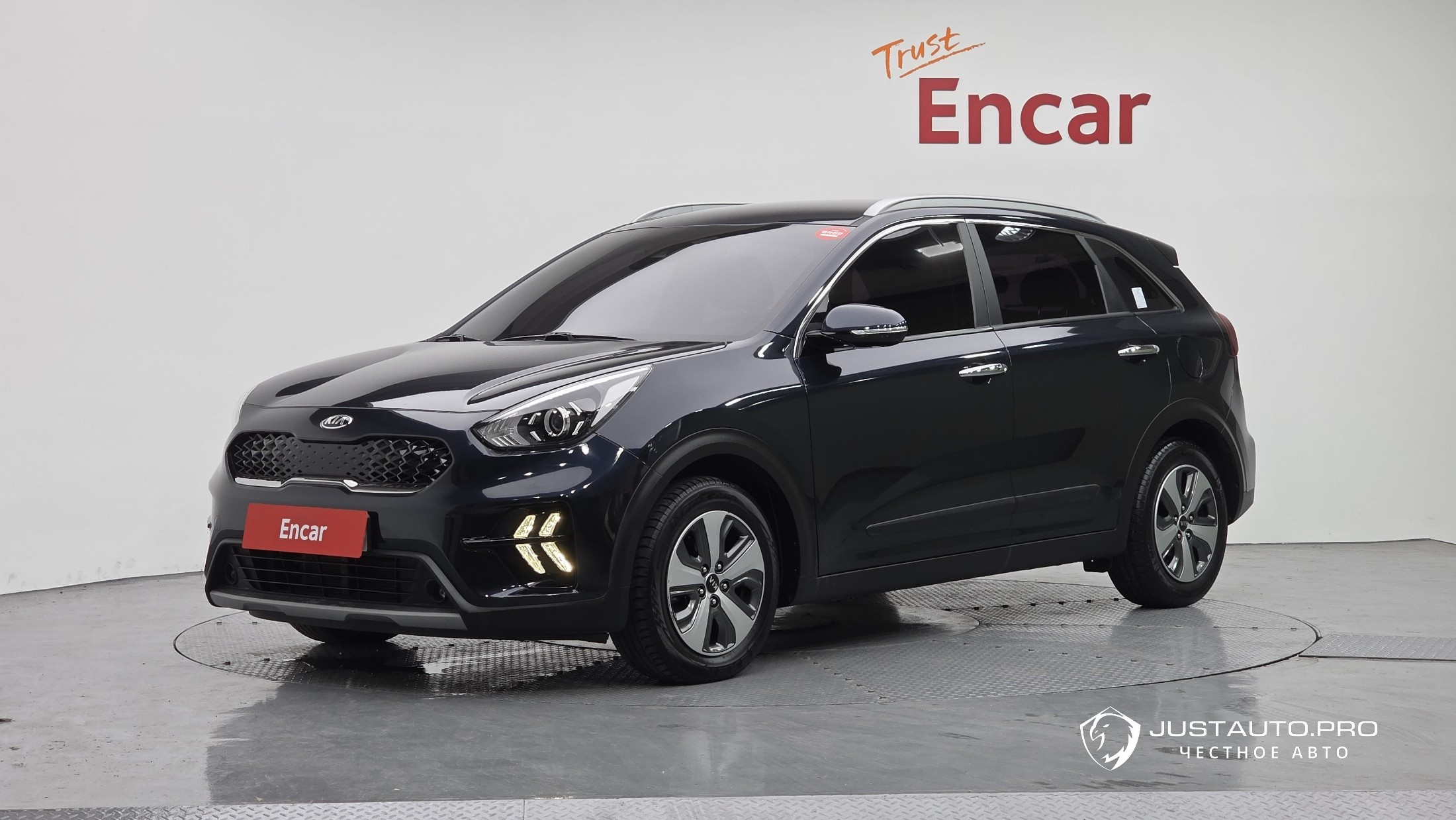 Автомобиль Kia Niro