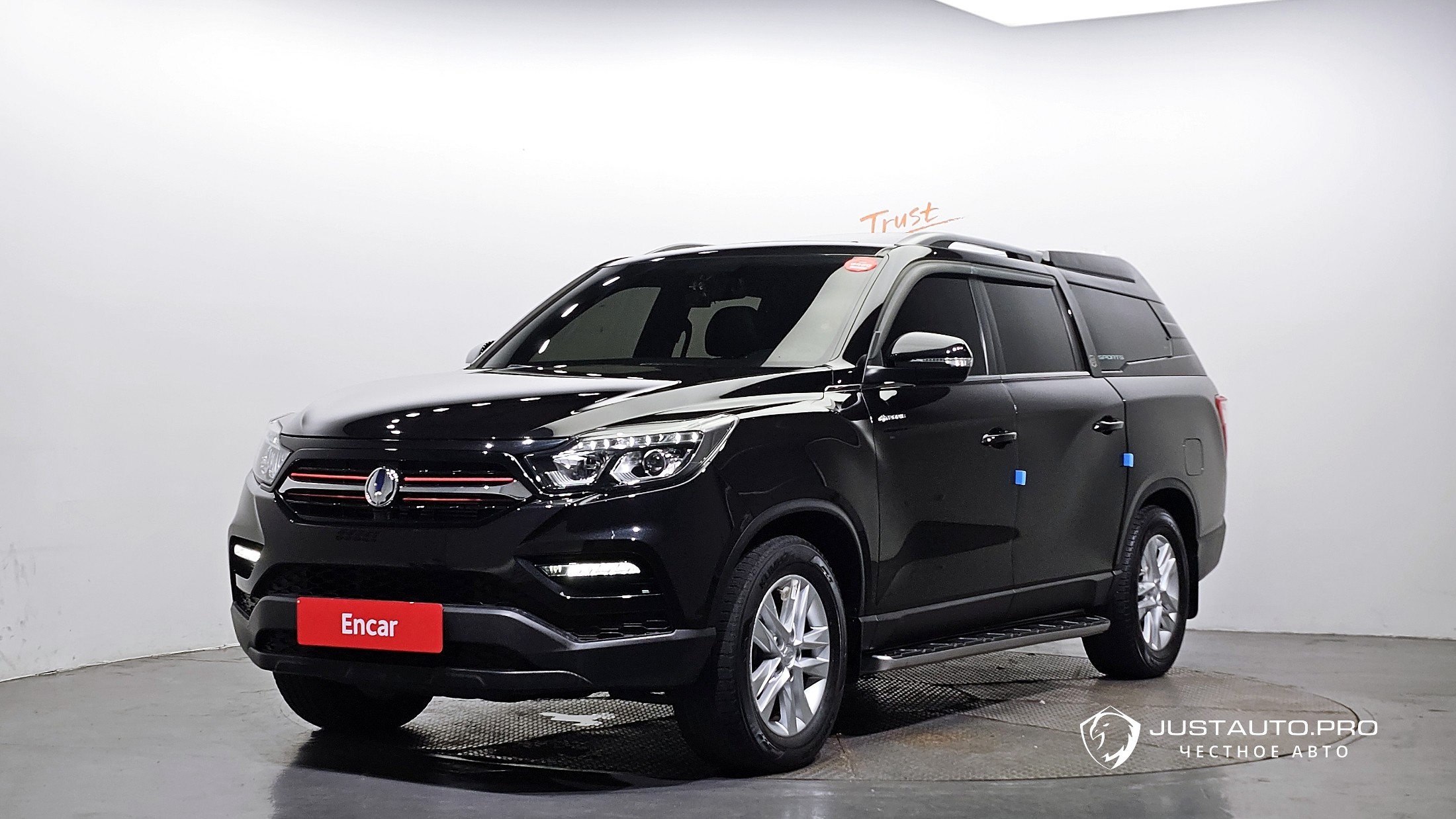 Автомобиль KG_Mobility_Ssangyong Rexton