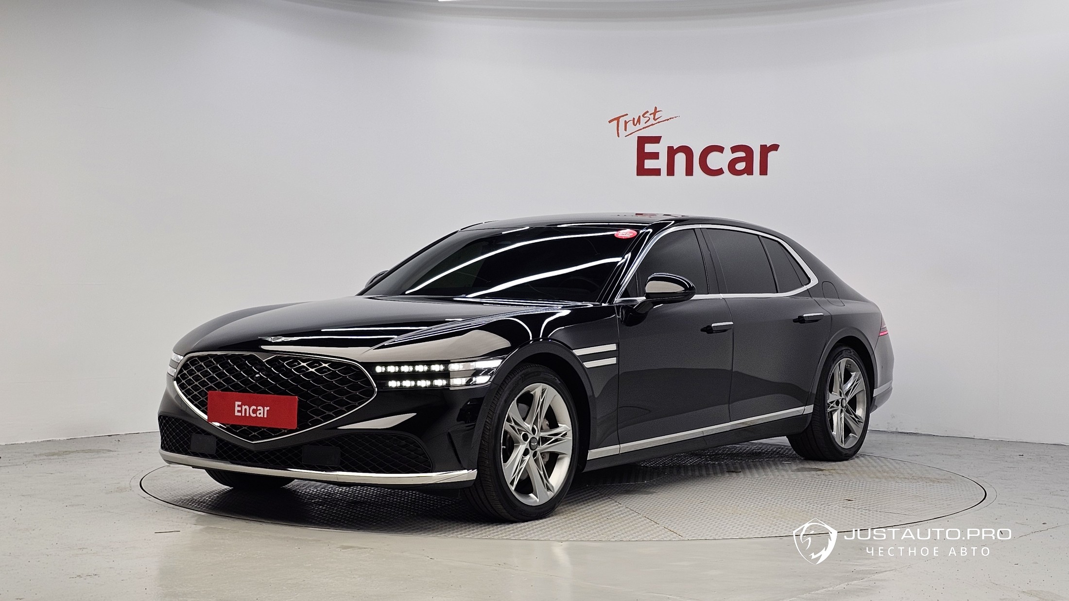 Автомобиль Genesis G90