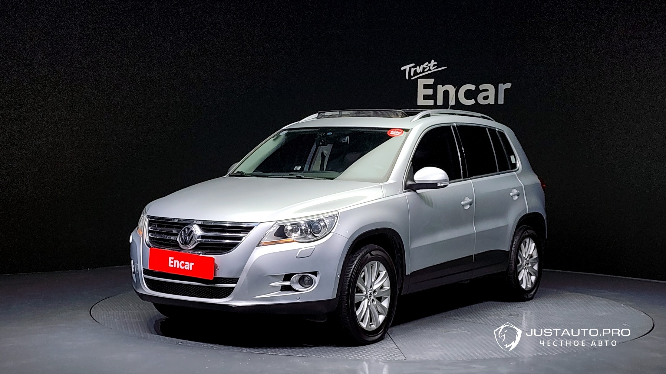 Автомобиль Volkswagen Tiguan