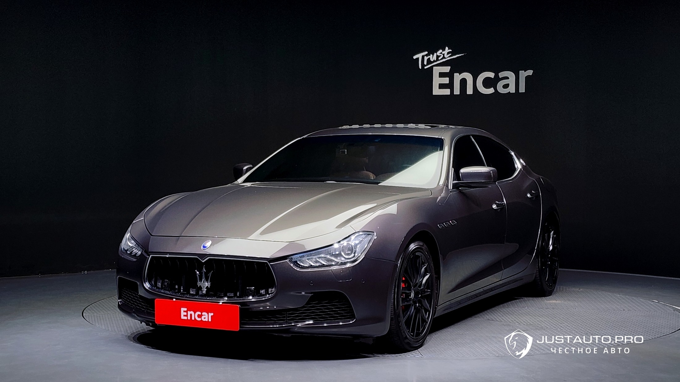 Автомобиль Maserati Ghibli