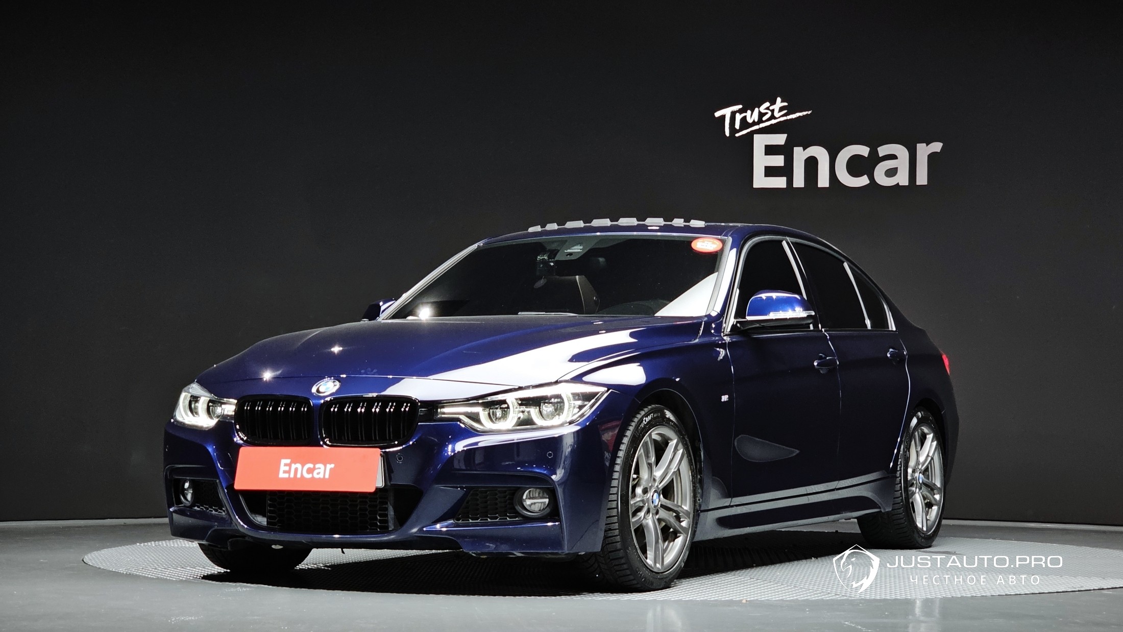 Автомобиль BMW 3-Series