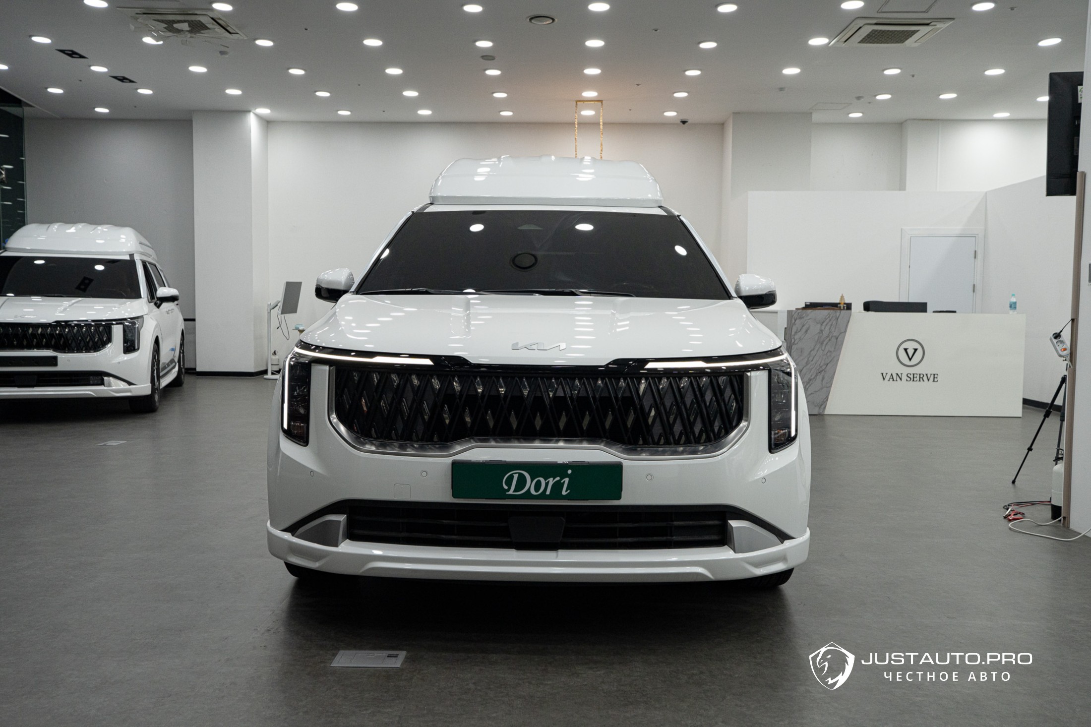 Автомобиль Kia Canival